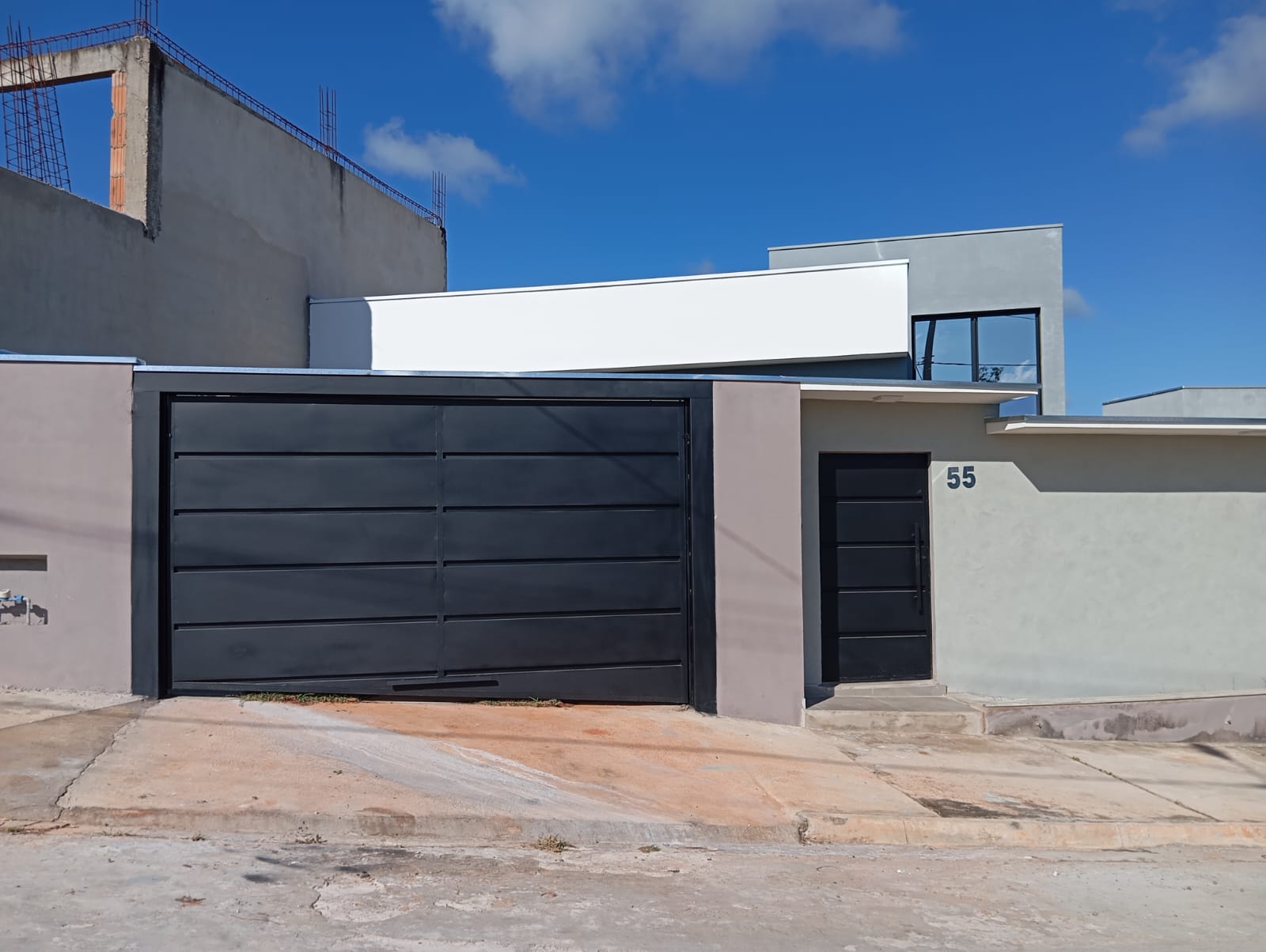 Casa à venda no bairro Altavilla Lavras.Santa Cecília Imóveis