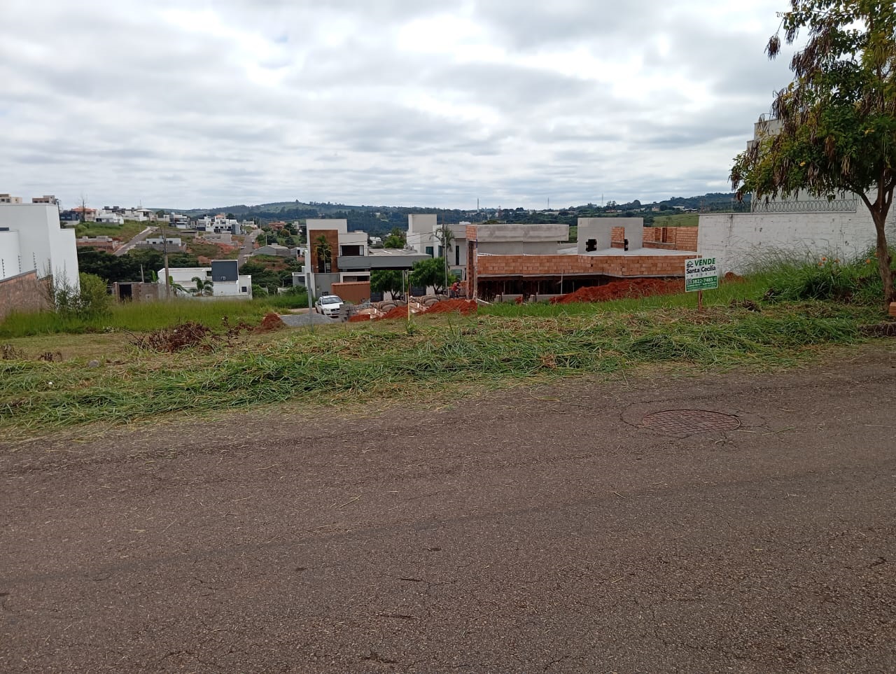 Residencial Santana, 2 lotes à venda, um ao lado do outro.Santa Cecília Imóveis