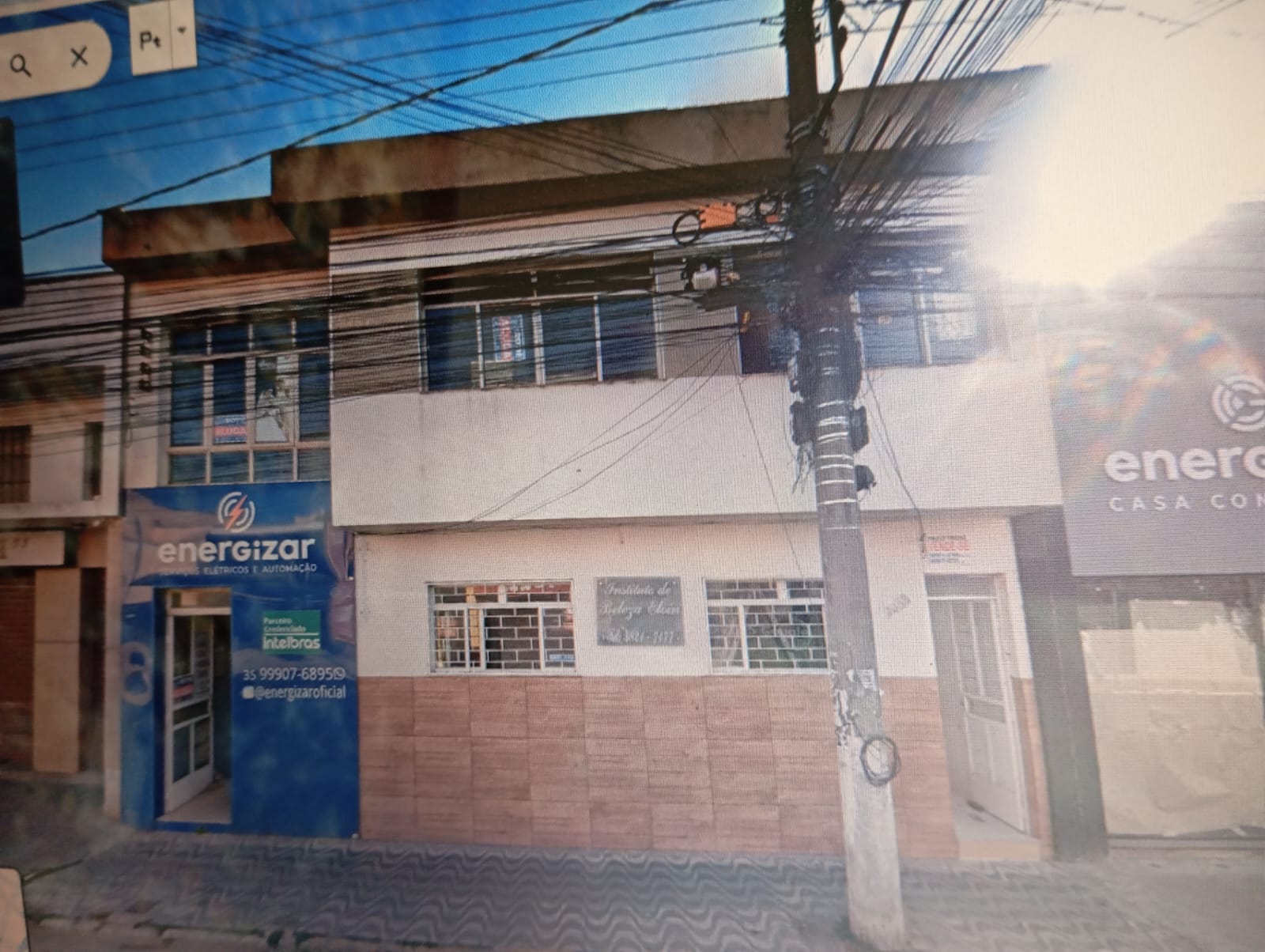 Imóvel no centro composto por uma casa antiga: Lote 900m².Santa Cecília Imóveis