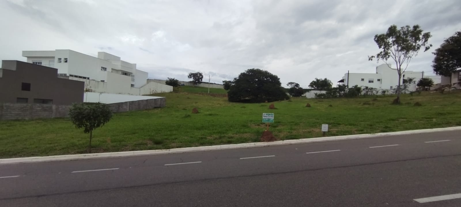 LOTES A VENDA NO CONDOMÍNIO LAVRAS PARQUESanta Cecília Imóveis