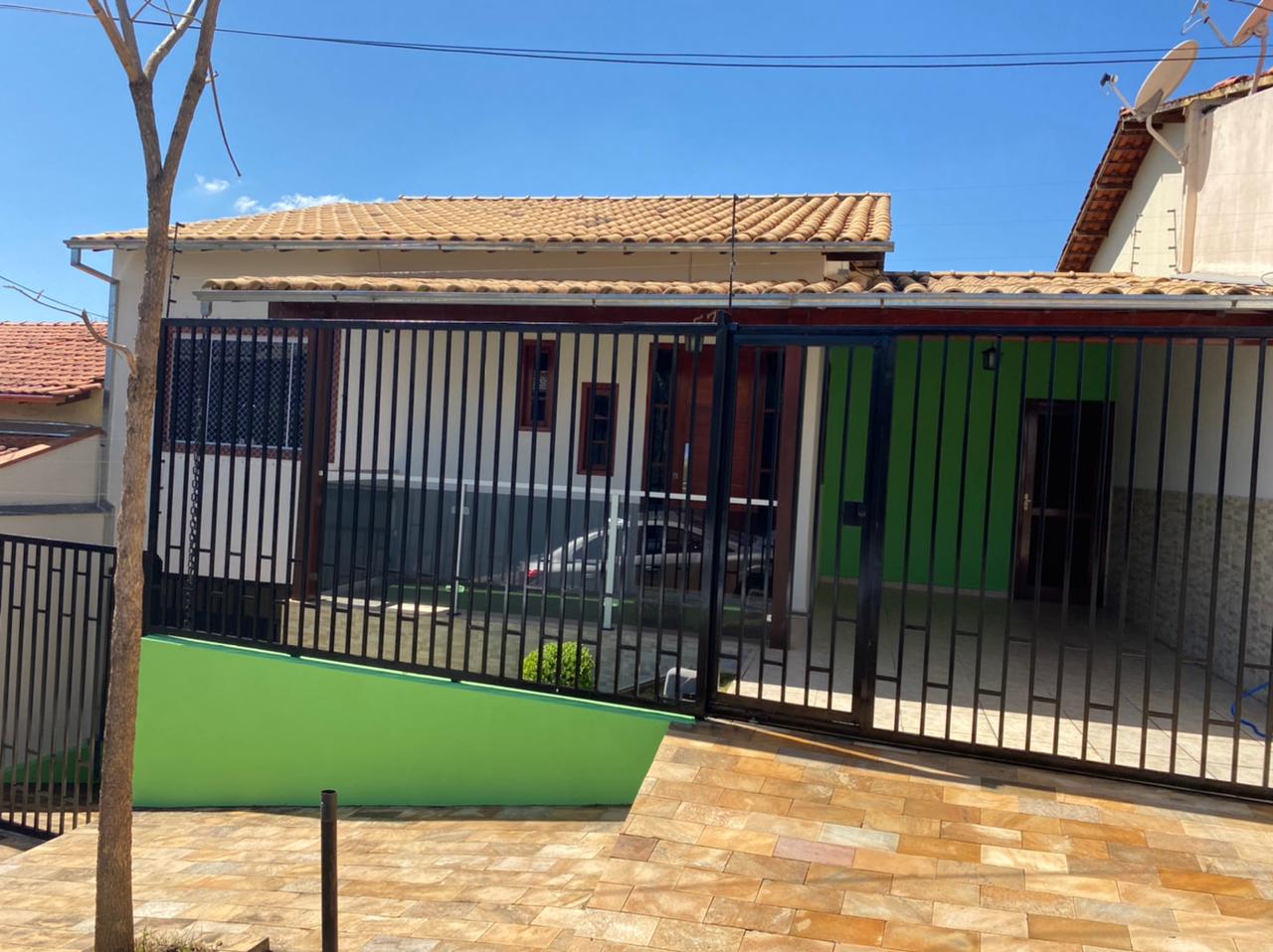 CASA À VENDA NO ELDORADOSanta Cecília Imóveis