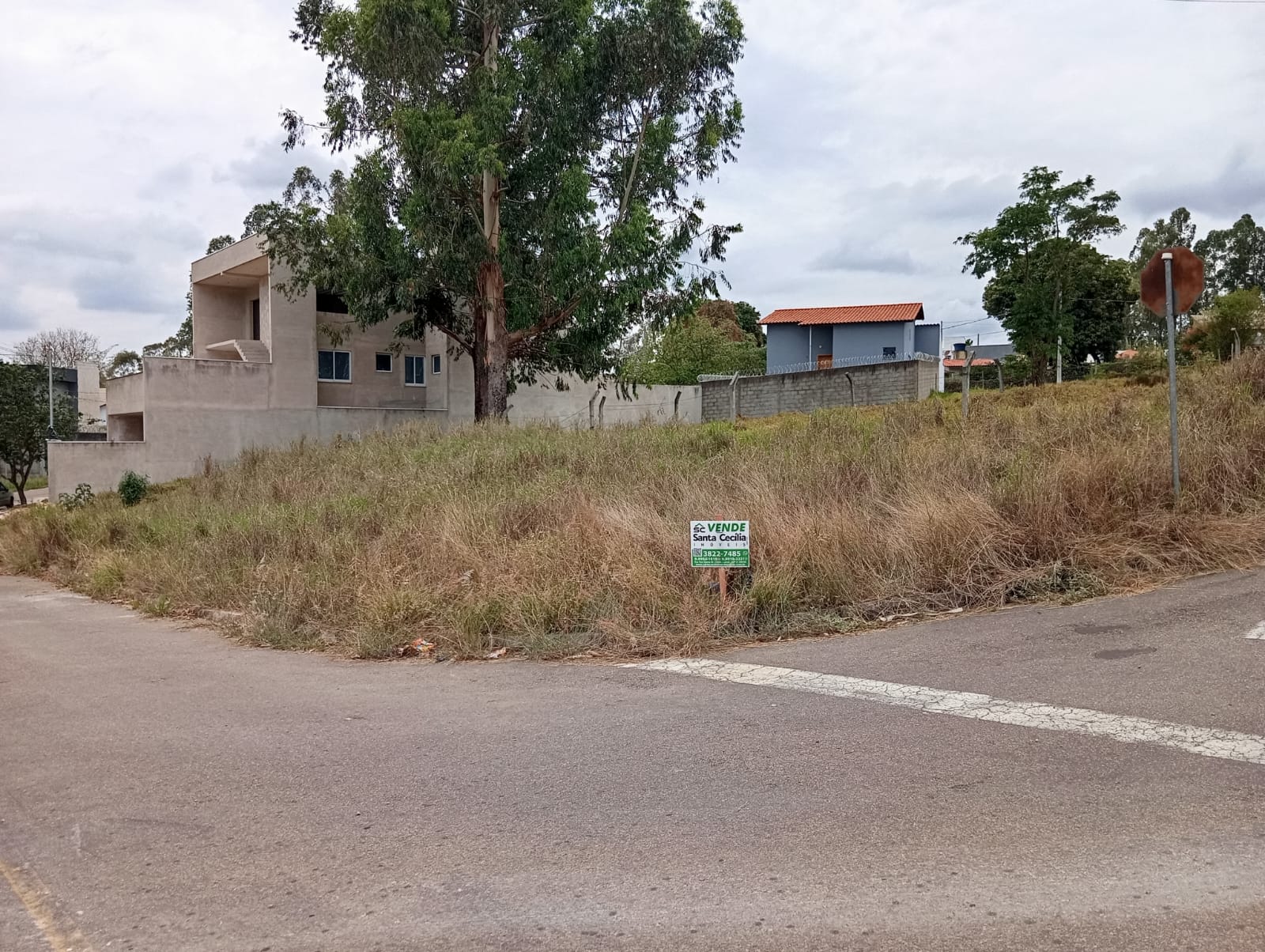 Lote de esquina Altavilla Bom Jesus, 302,13m².Santa Cecília Imóveis