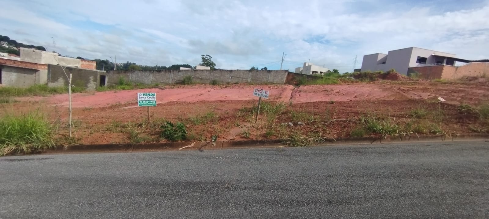 LOTE A VENDA NO BAIRRO DONA IRENESanta Cecília Imóveis