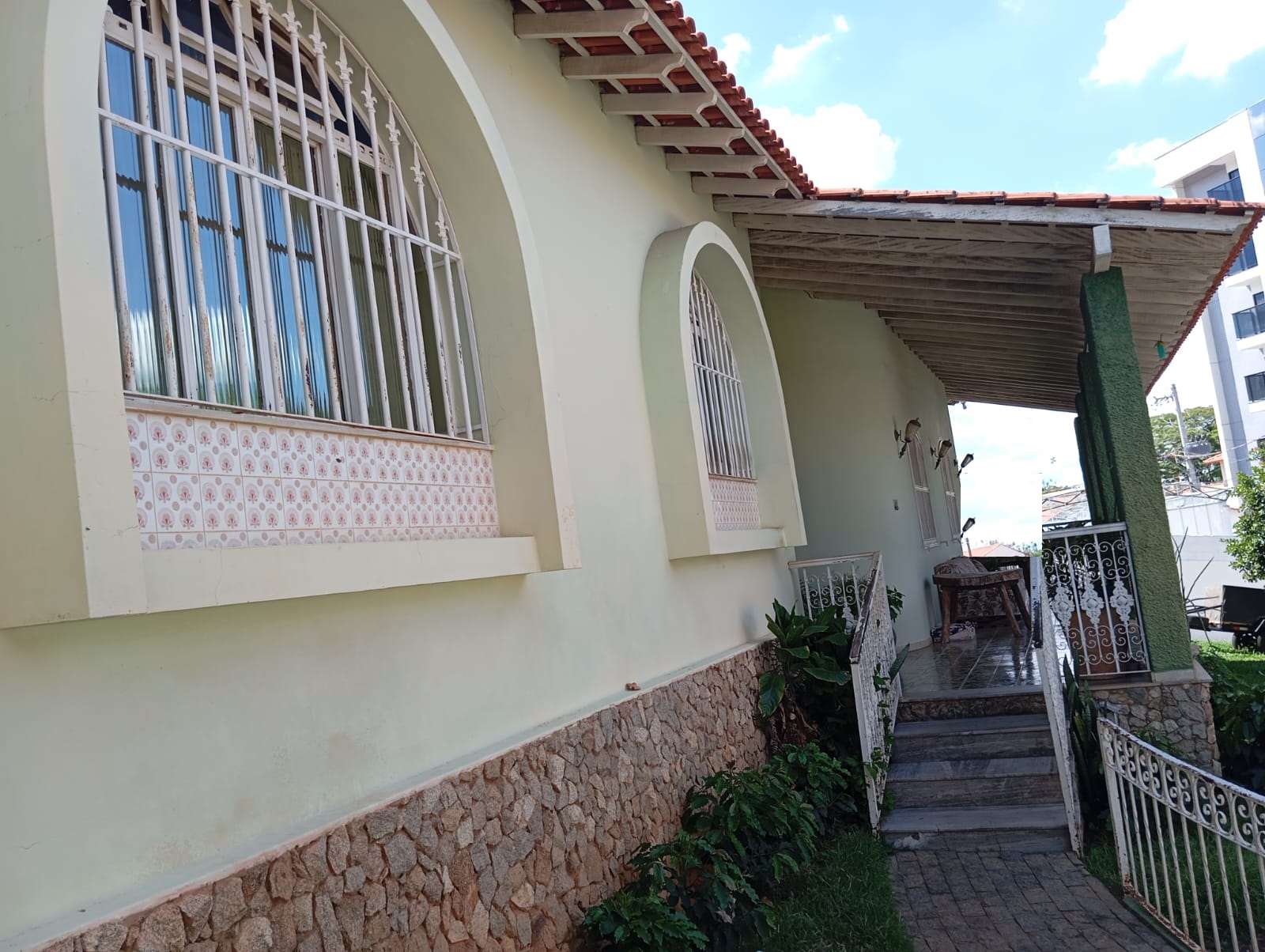 Vendem-se 4 áreas Bairro Centenário, terreno aprox 2.012m².Santa Cecília Imóveis