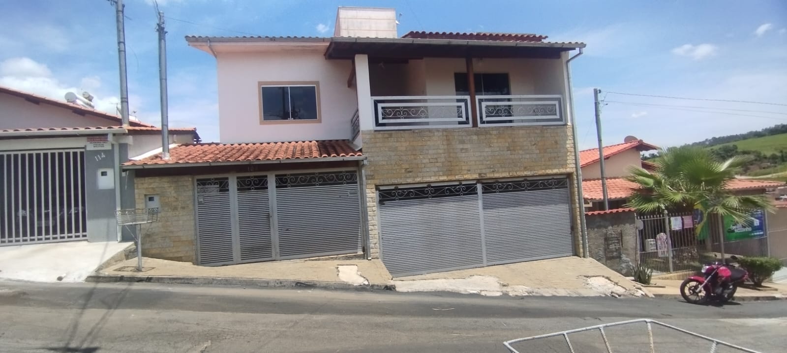 CASA À VENDA EM RIBEIRÃO VERMELHOSanta Cecília Imóveis