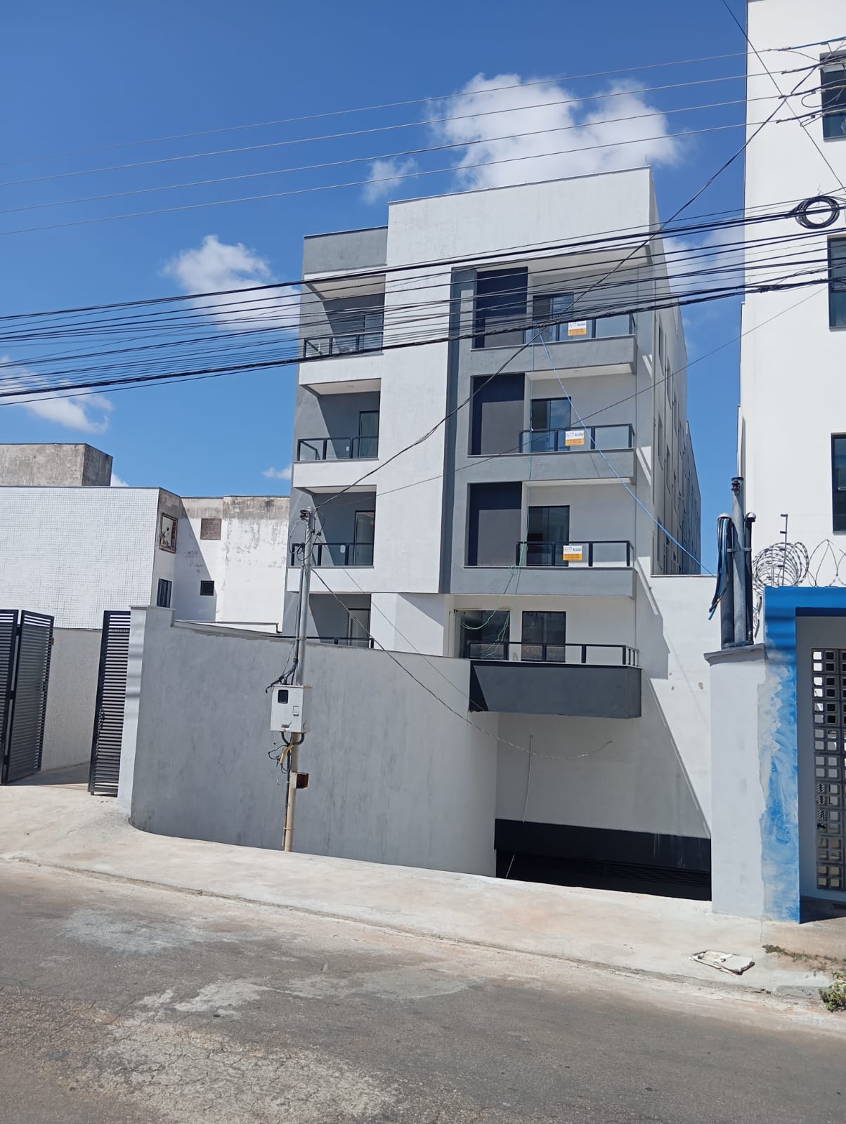 Studios à venda bairro Olaria, proximidades da ufla.Santa Cecília Imóveis