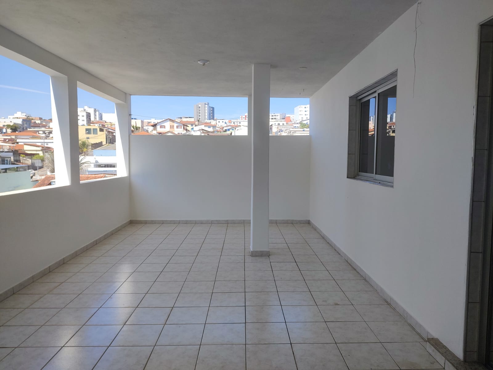 APARTAMENTOS A VENDA NO BAIRRO RETIRO.Santa Cecília Imóveis