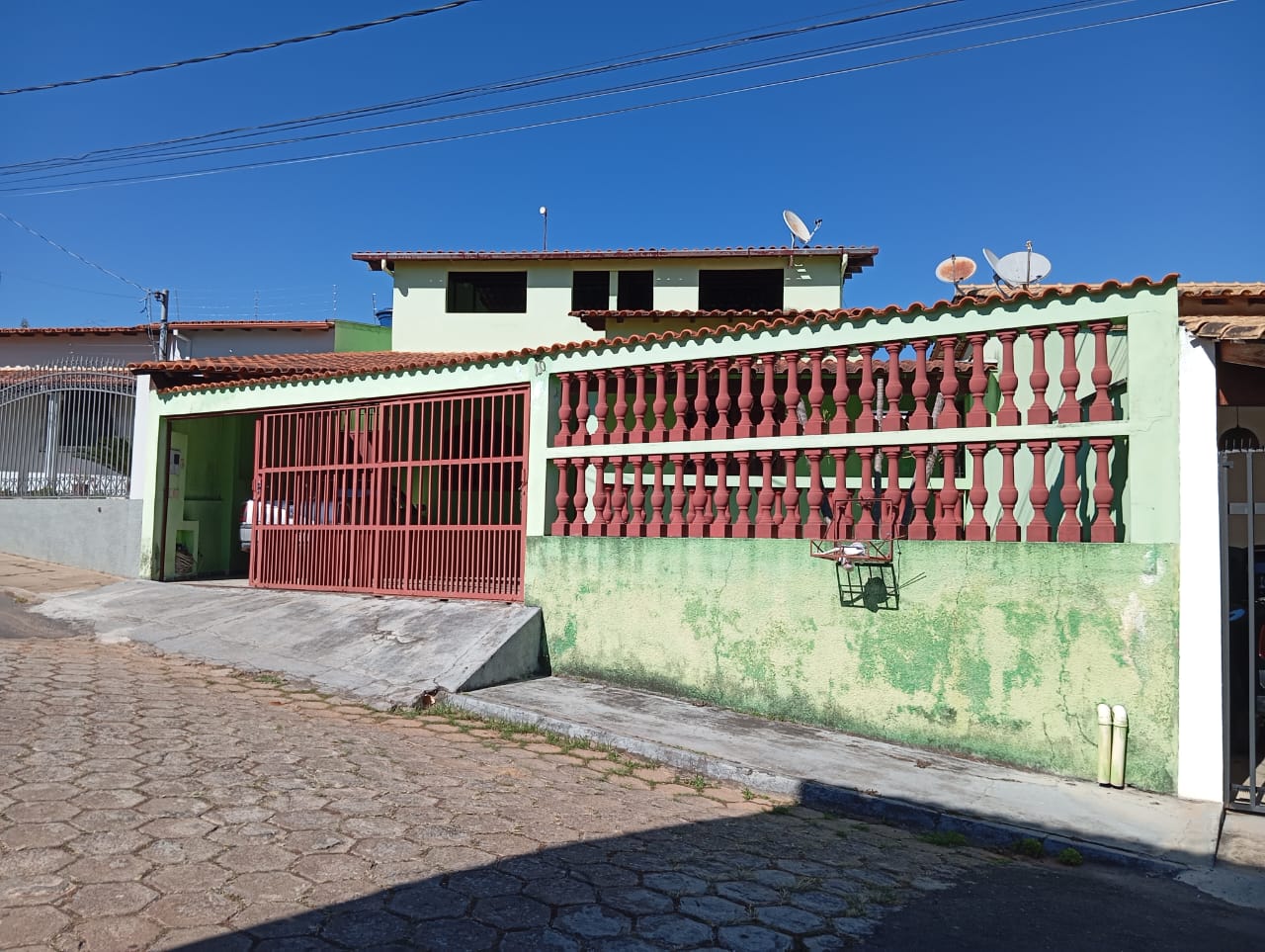 Casa à venda no bairro Cascalho.Santa Cecília Imóveis