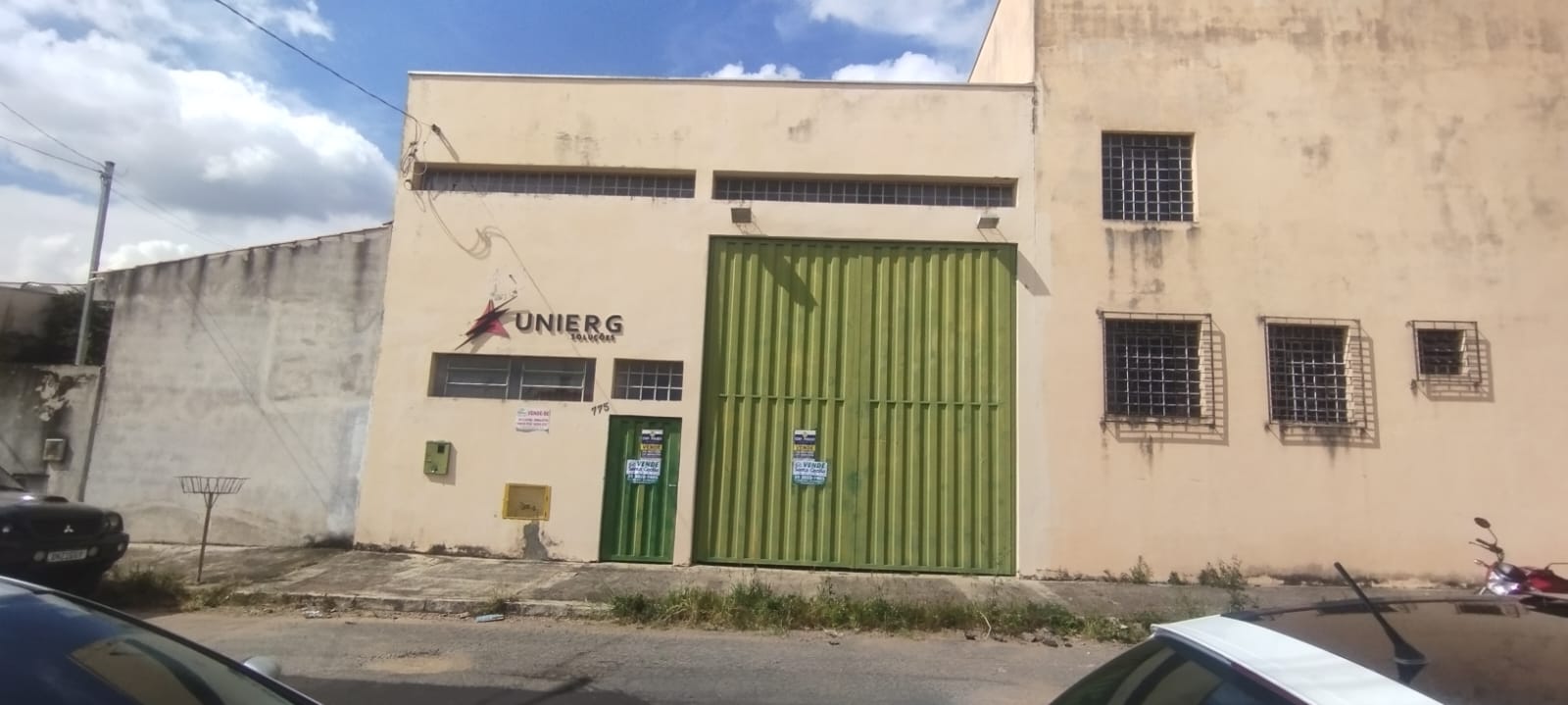 GALPÃO A VENDA NO COLINAS DA SERRASanta Cecília Imóveis