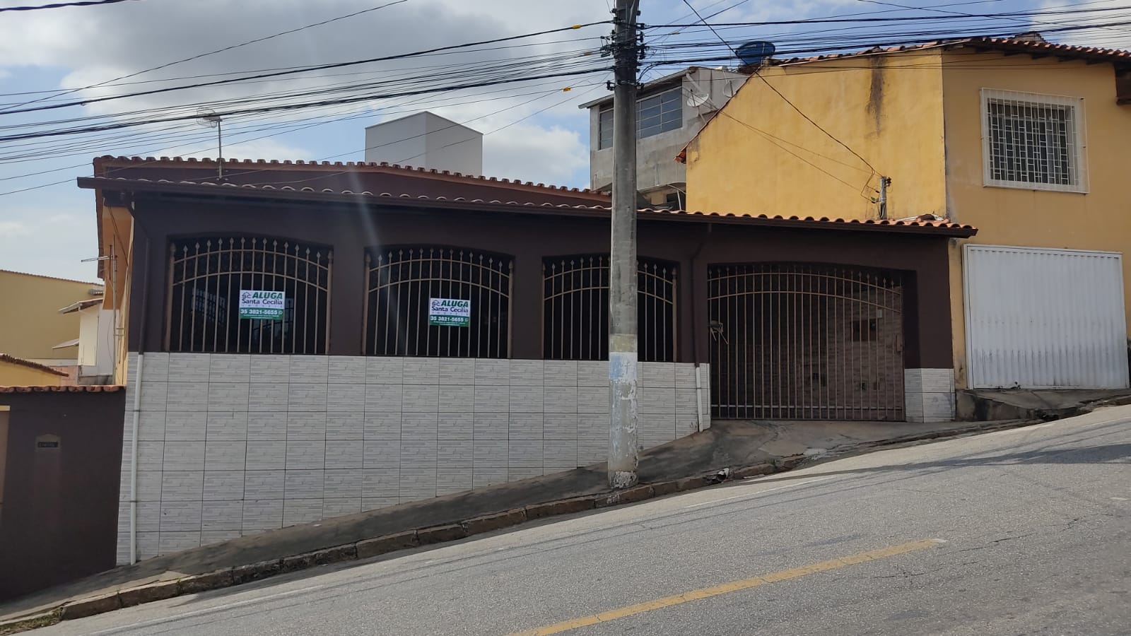 CASA À VENDA NO JARDIM GLÓRIASanta Cecília Imóveis