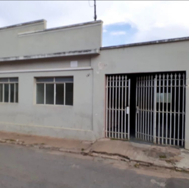 CASA À VENDA EM RIBEIRÃO VERMELHOSanta Cecília Imóveis