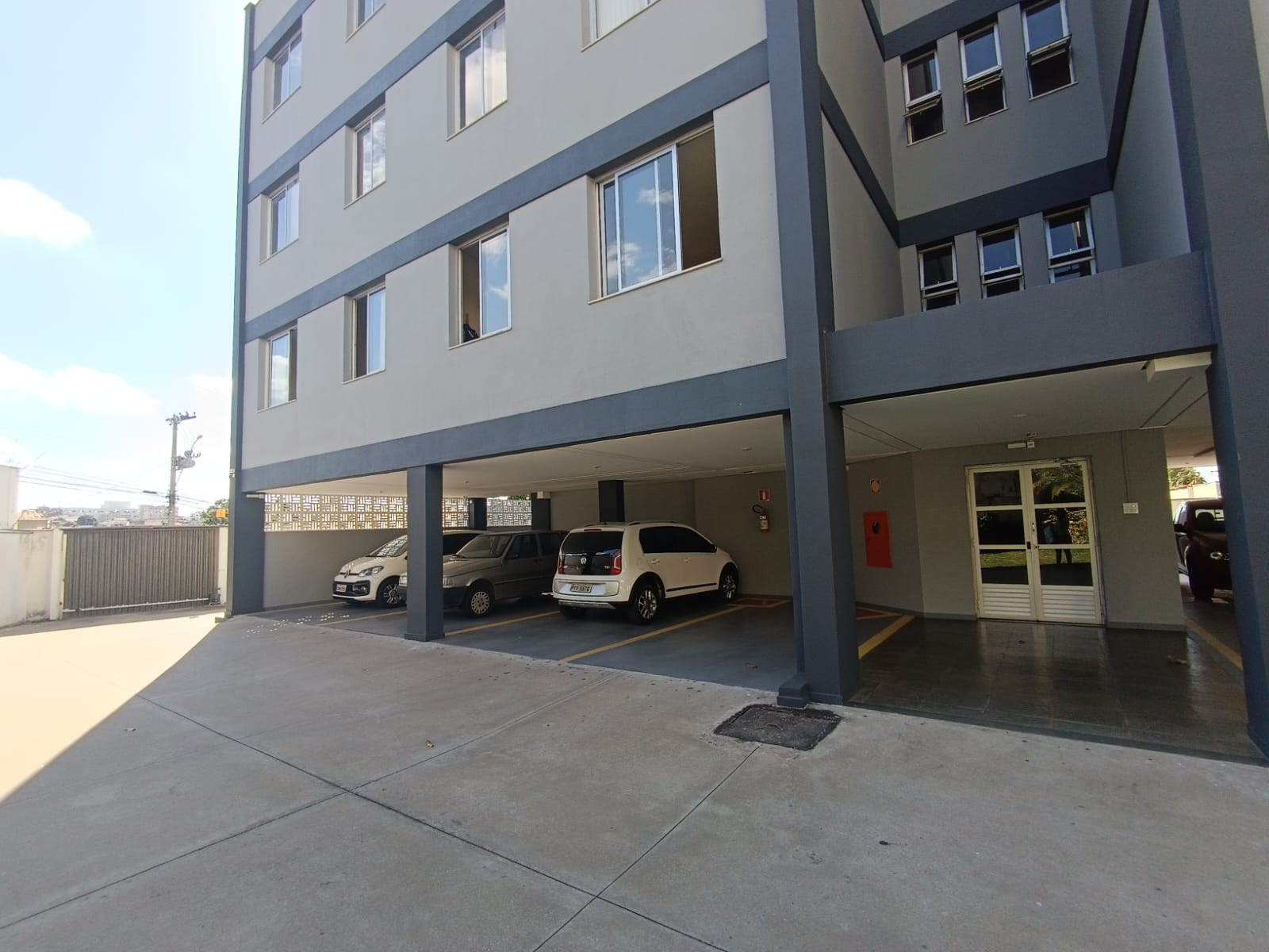 Apartamento usado à venda na região central.Santa Cecília Imóveis