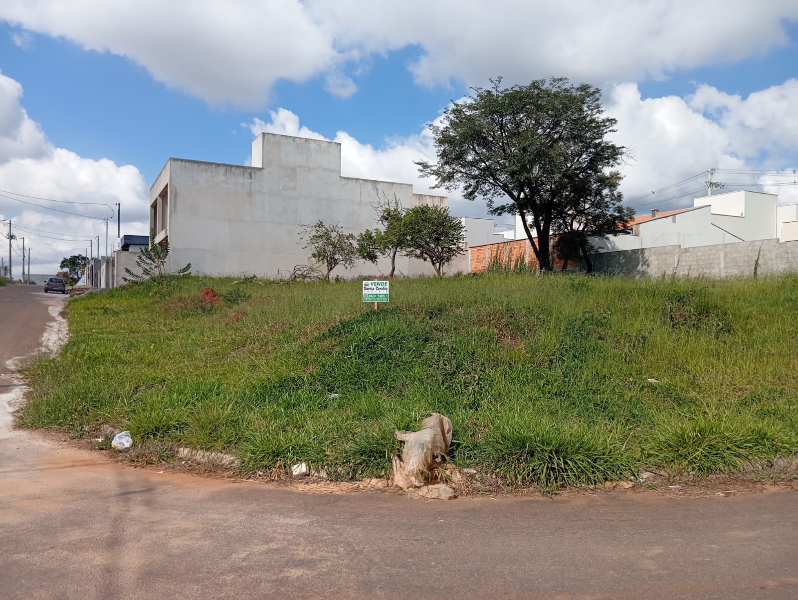 Excelente lote de esquina Altavilla Lavras, 302,03m².Santa Cecília Imóveis