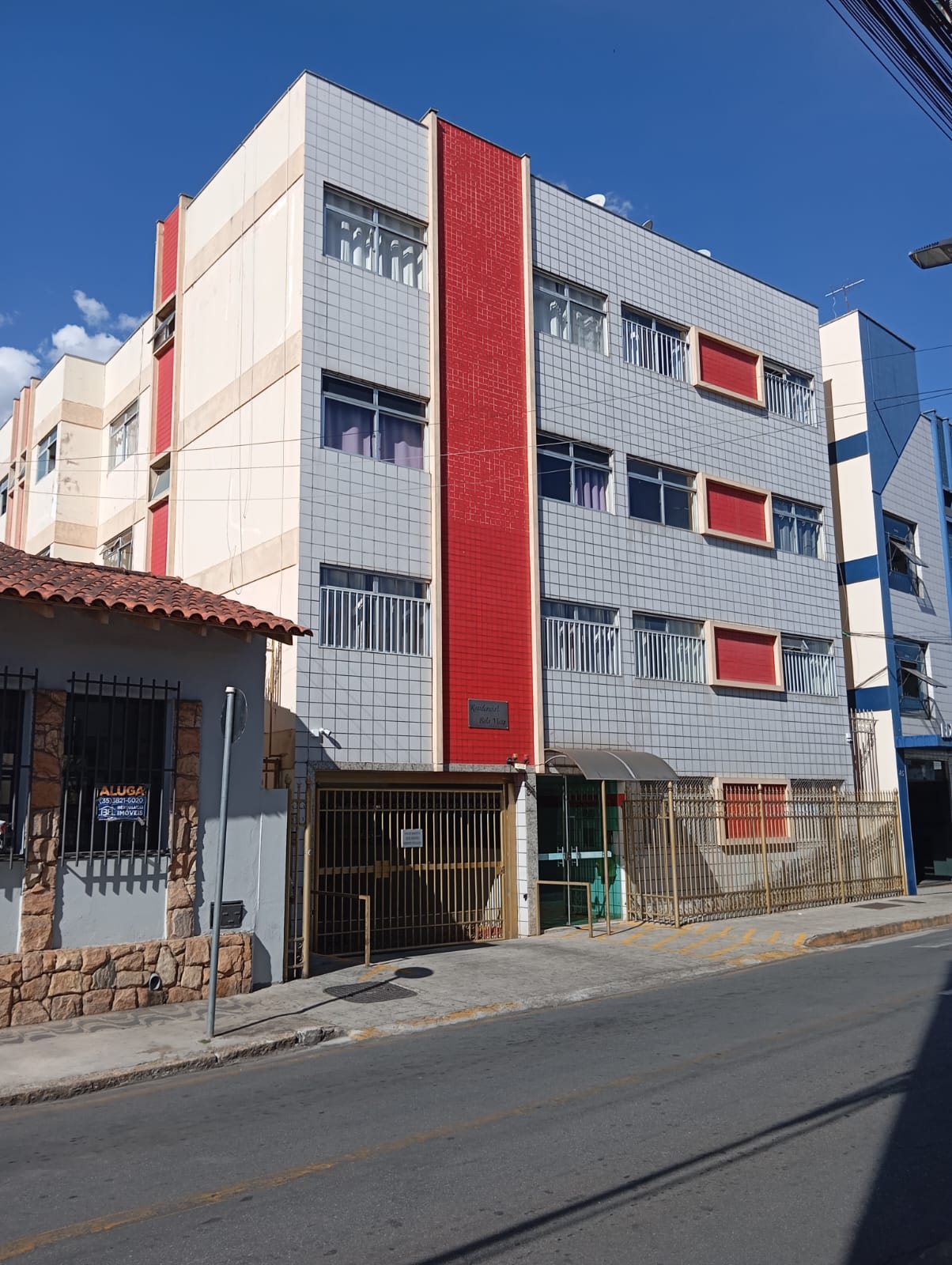 Excelente apartamento à venda próximo ao hospital Vaz Monteiro.Santa Cecília Imóveis