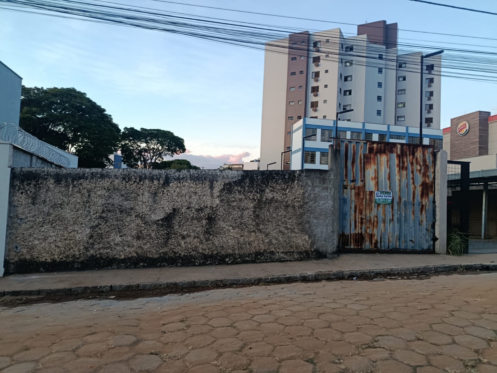 Excelente lote em localização estratégica, Centro.Santa Cecília Imóveis