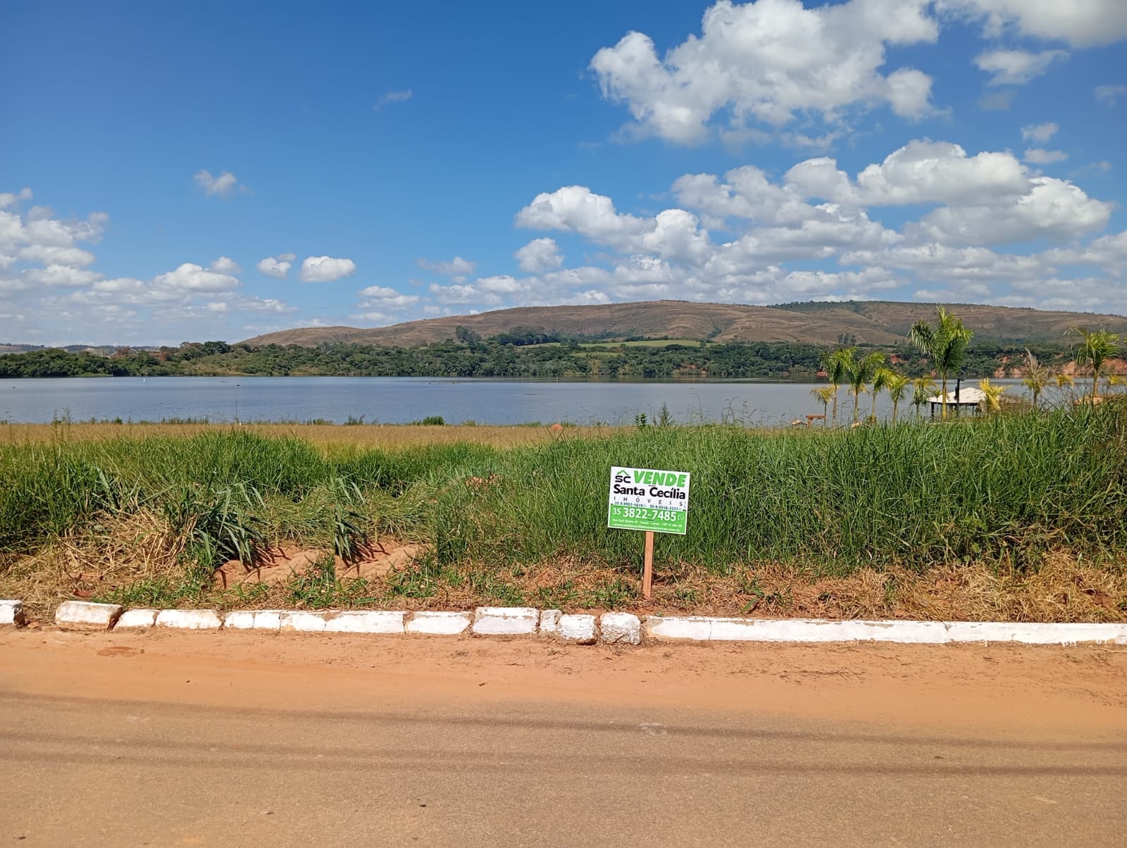 Excelente lote no Riviera do Lago às margens da Represa.Santa Cecília Imóveis