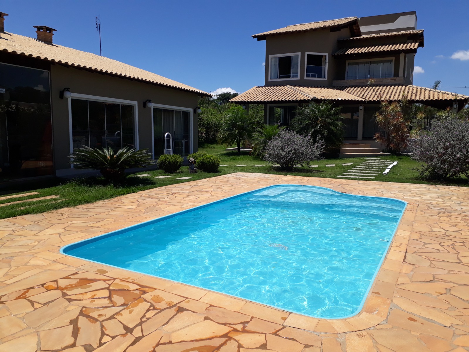 Linda Casa à Venda na Represa do Funil - Seu Refúgio dos Sonhos!Santa Cecília Imóveis