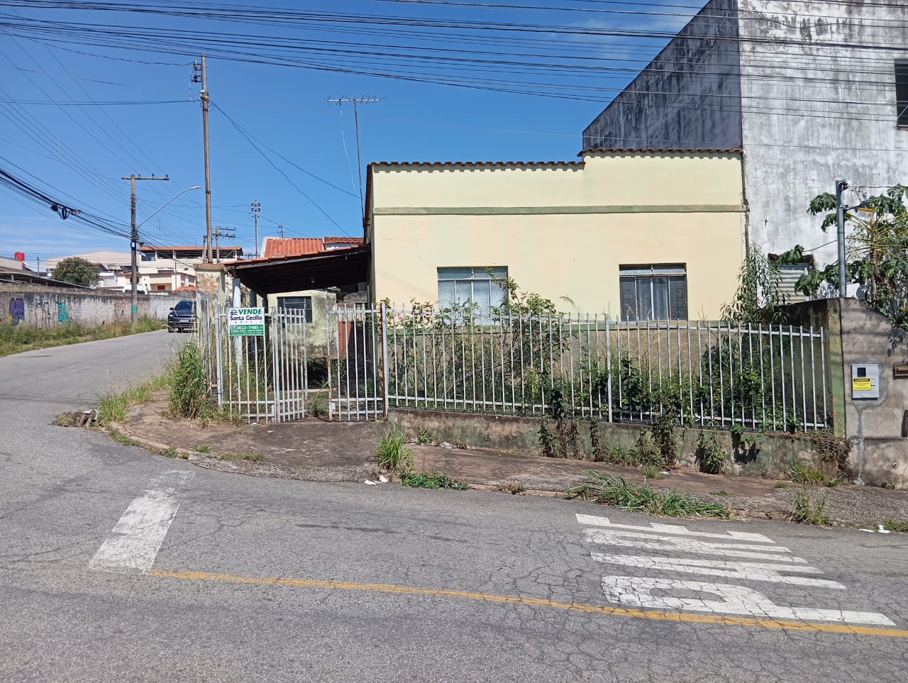 Vila São Francisco - Casa à venda em ótima localização.Santa Cecília Imóveis