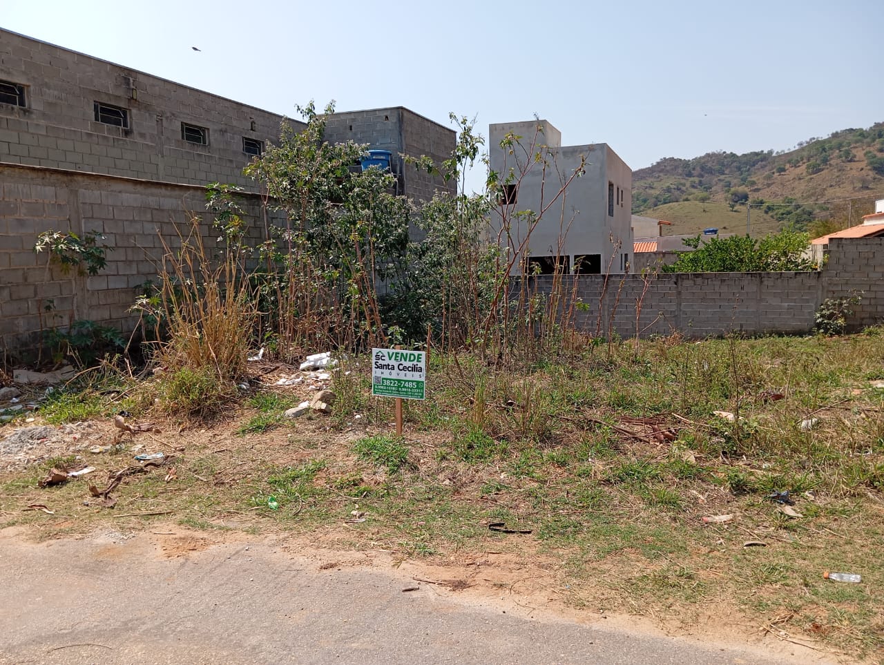 Ribeirão Vermelho - Lote à venda medindo 240m².Santa Cecília Imóveis
