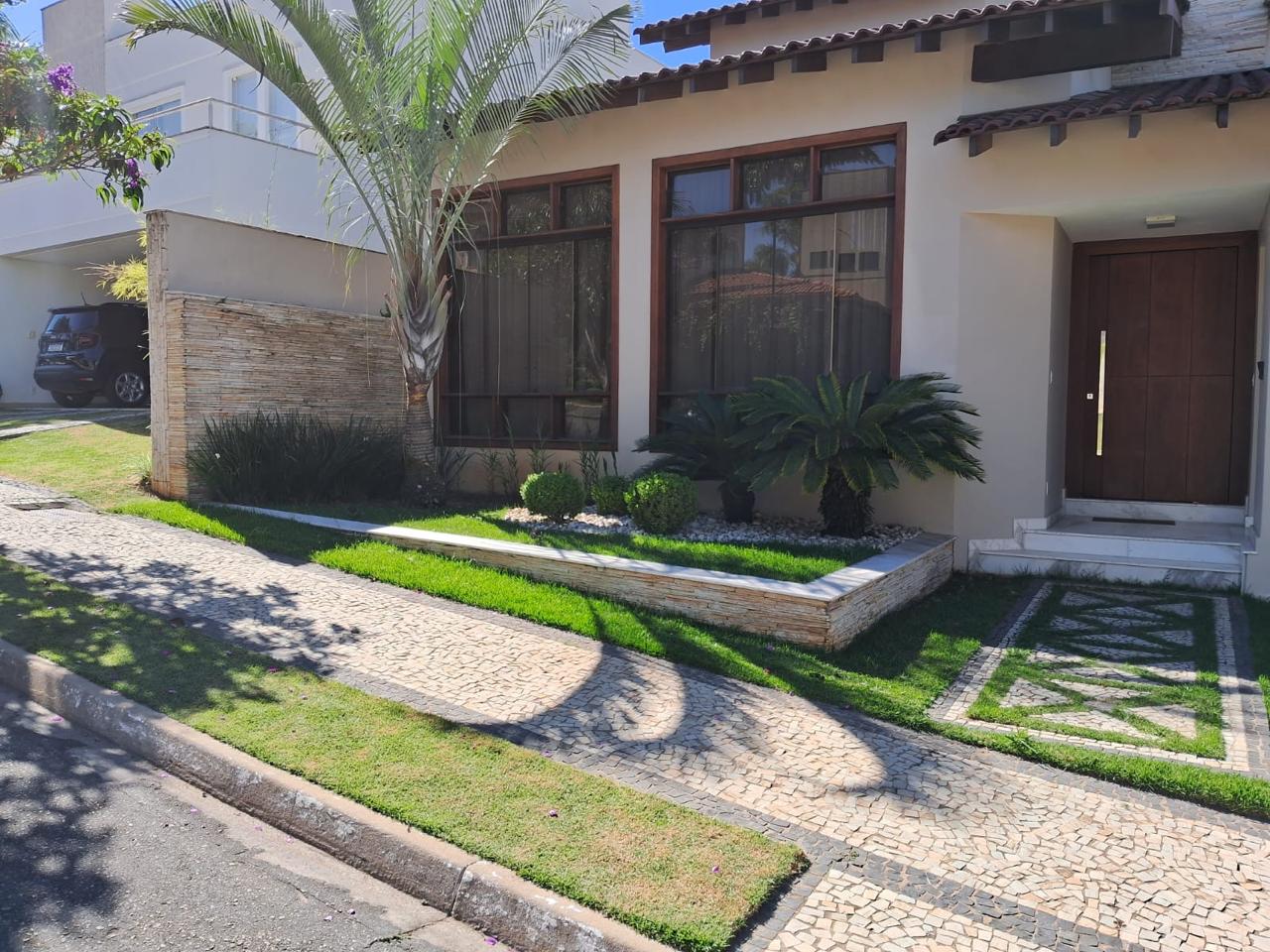 BELÍSSIMA CASA À VENDA NO CONDOMÍNIO STONE VILLAGESanta Cecília Imóveis