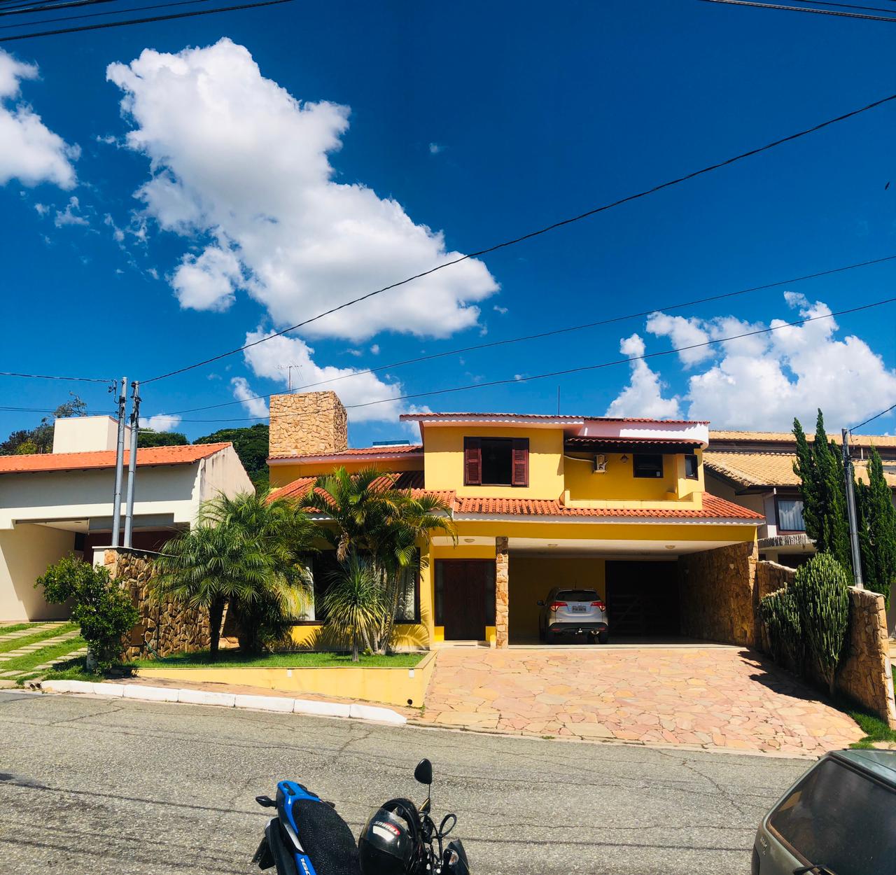 CASA À VENDA NO CONDOMÍNIO FLAMBOYANTSSanta Cecília Imóveis