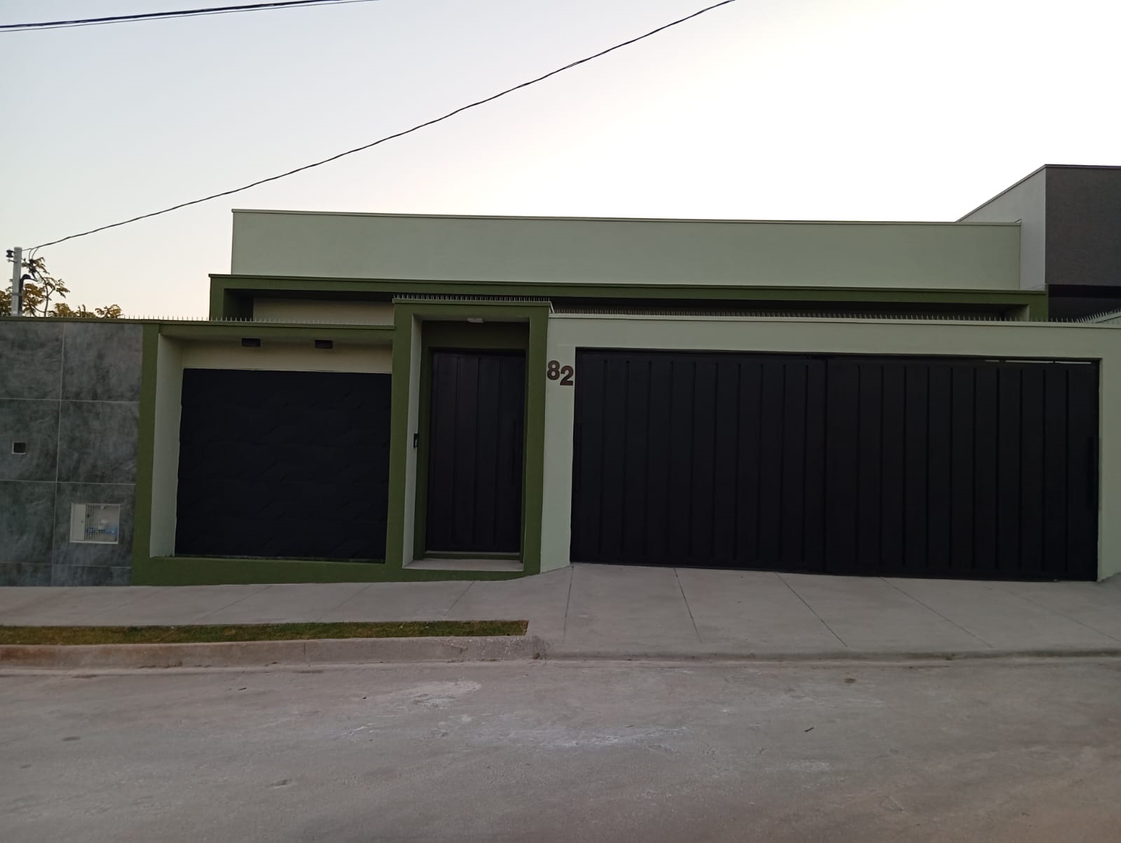 Casa impecável à venda no Altavilla Lavras.Santa Cecília Imóveis