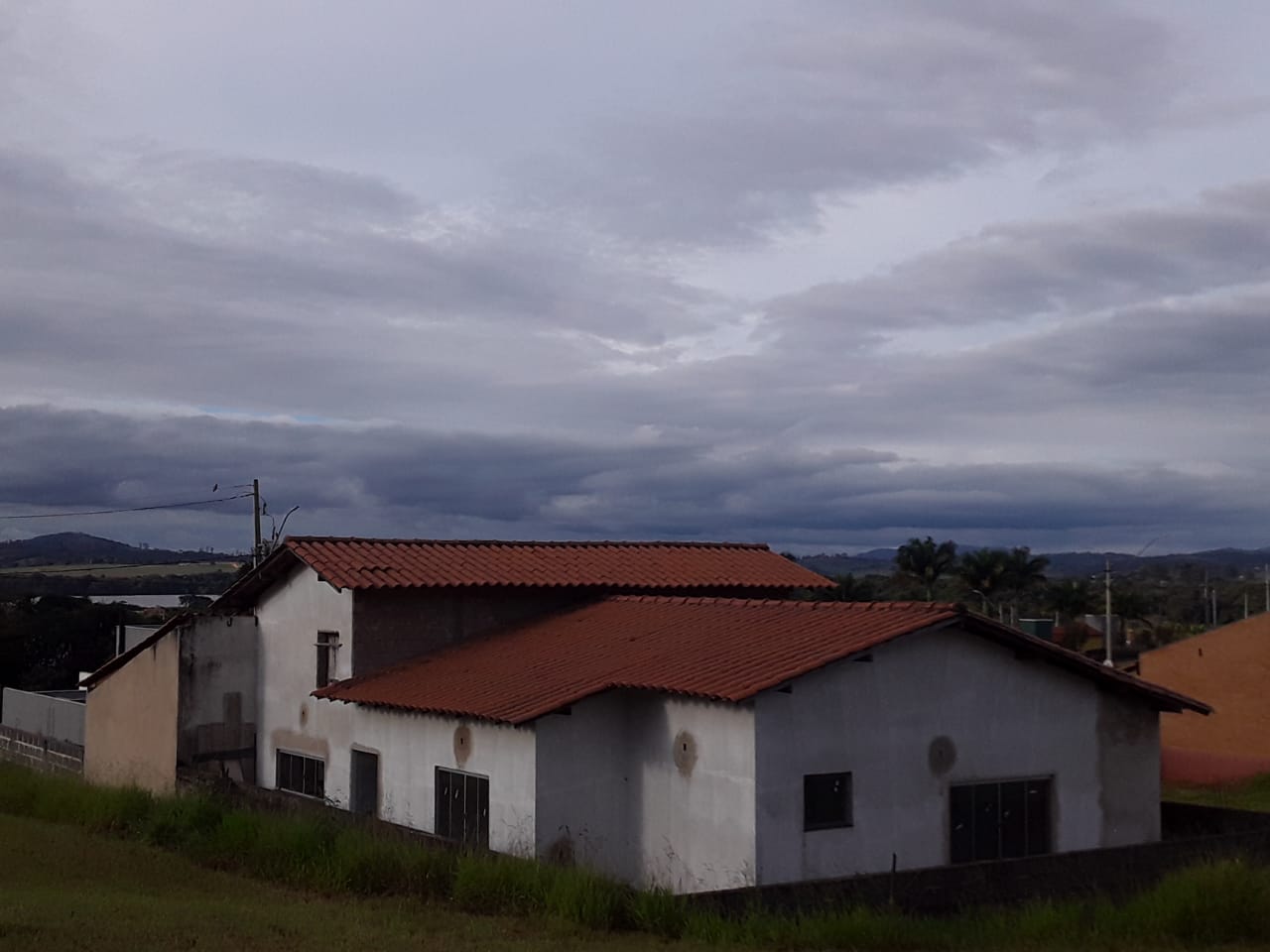 CASA À VENDA NO PORTO DA PEDRASanta Cecília Imóveis