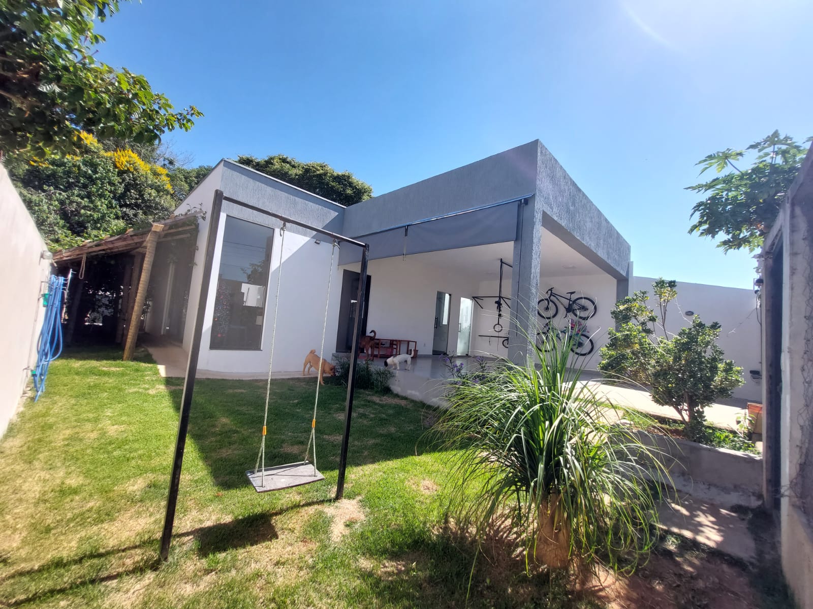 CASA À VENDA NO BAIRRO VILA DA SERRASanta Cecília Imóveis