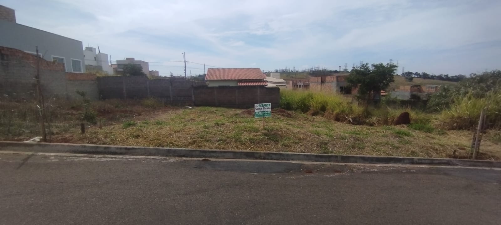 LOTE A VENDA NO SANTA CRUZSanta Cecília Imóveis