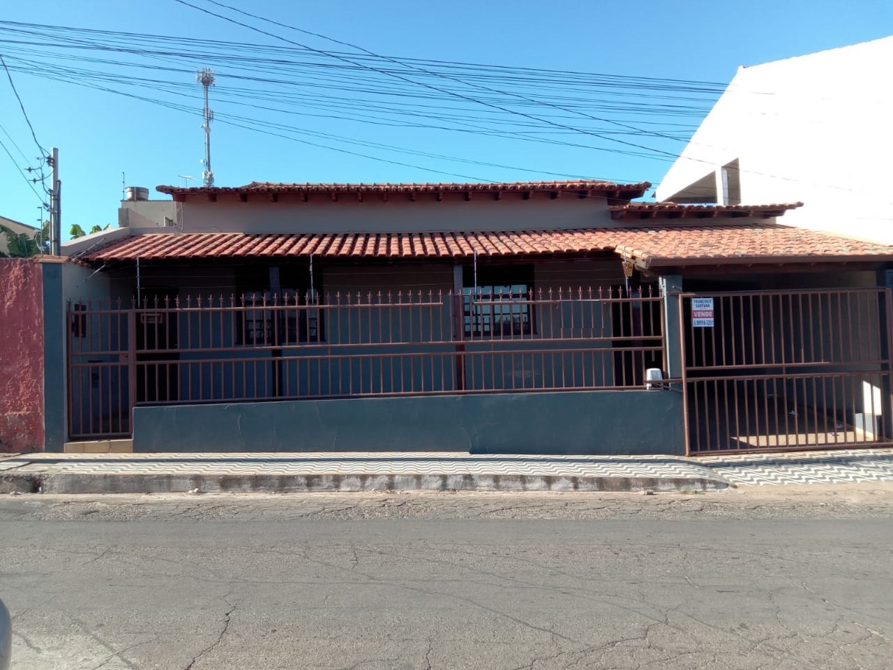 Casa à venda em ótima localização, próximo a comércios em geral.Santa Cecília Imóveis