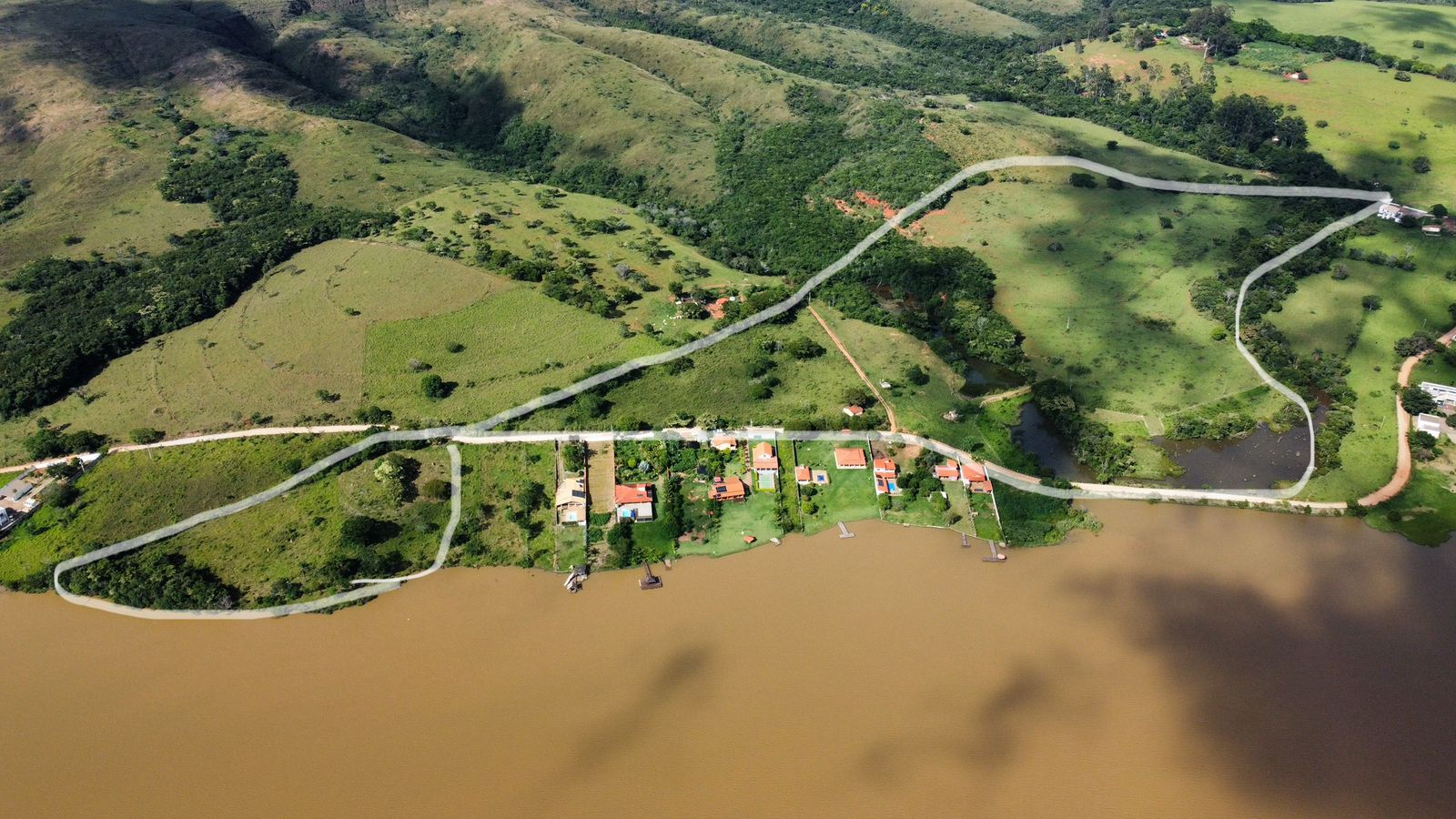 TERRENO A VENDA NO IPIRANGASanta Cecília Imóveis
