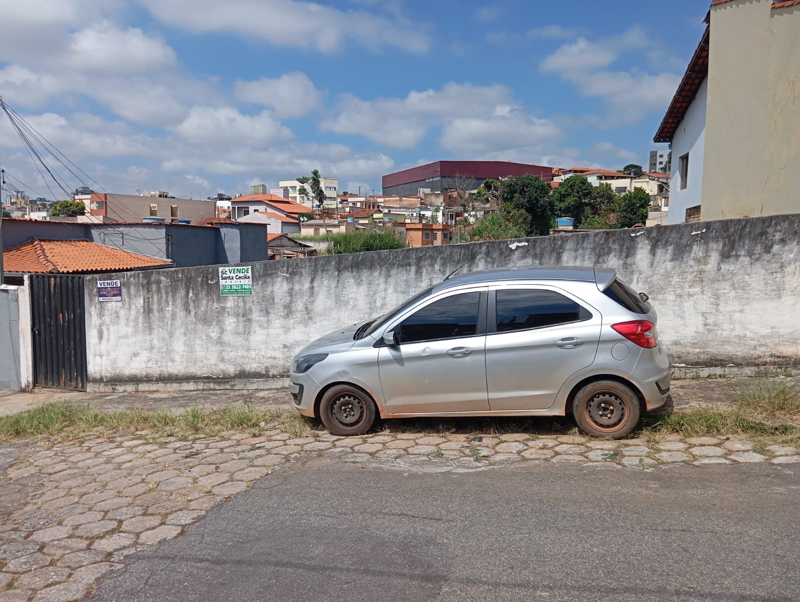 Lote à venda próximo ao futuro hospital universitário. 295m².Santa Cecília Imóveis
