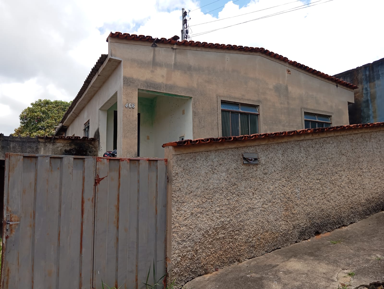 Casa à venda Jardim Floresta (necessita reforma).Santa Cecília Imóveis