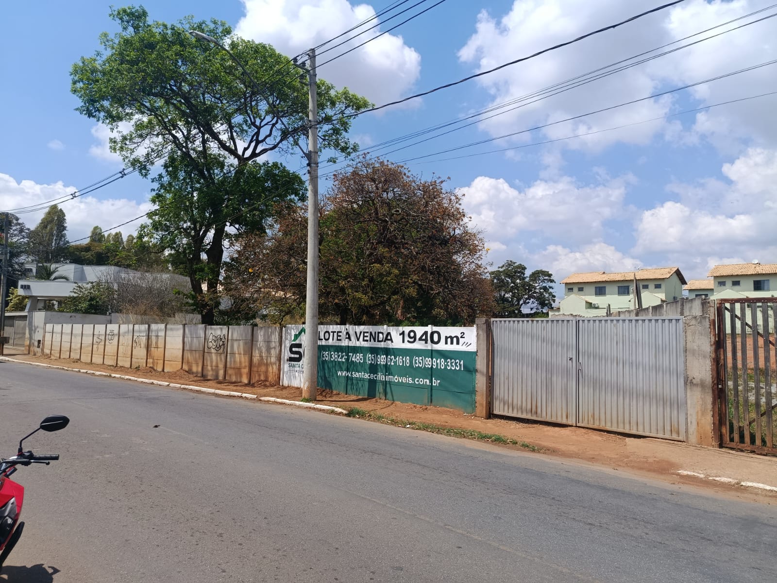 Excelente terreno à venda em avenida principal do Monte Líbano.Santa Cecília Imóveis