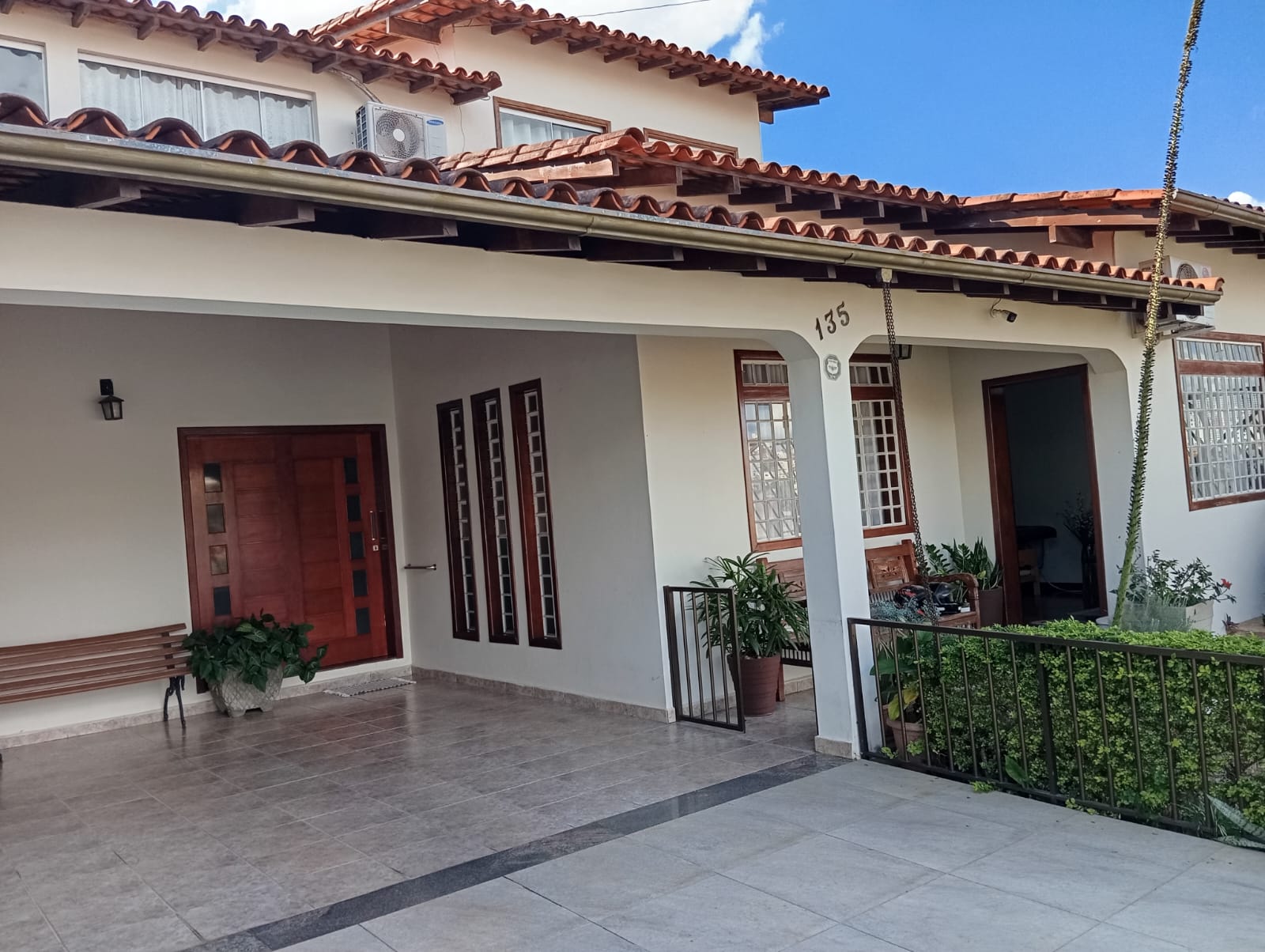 Casa à venda próximo ao Hotel Glória, lote 280m².Santa Cecília Imóveis