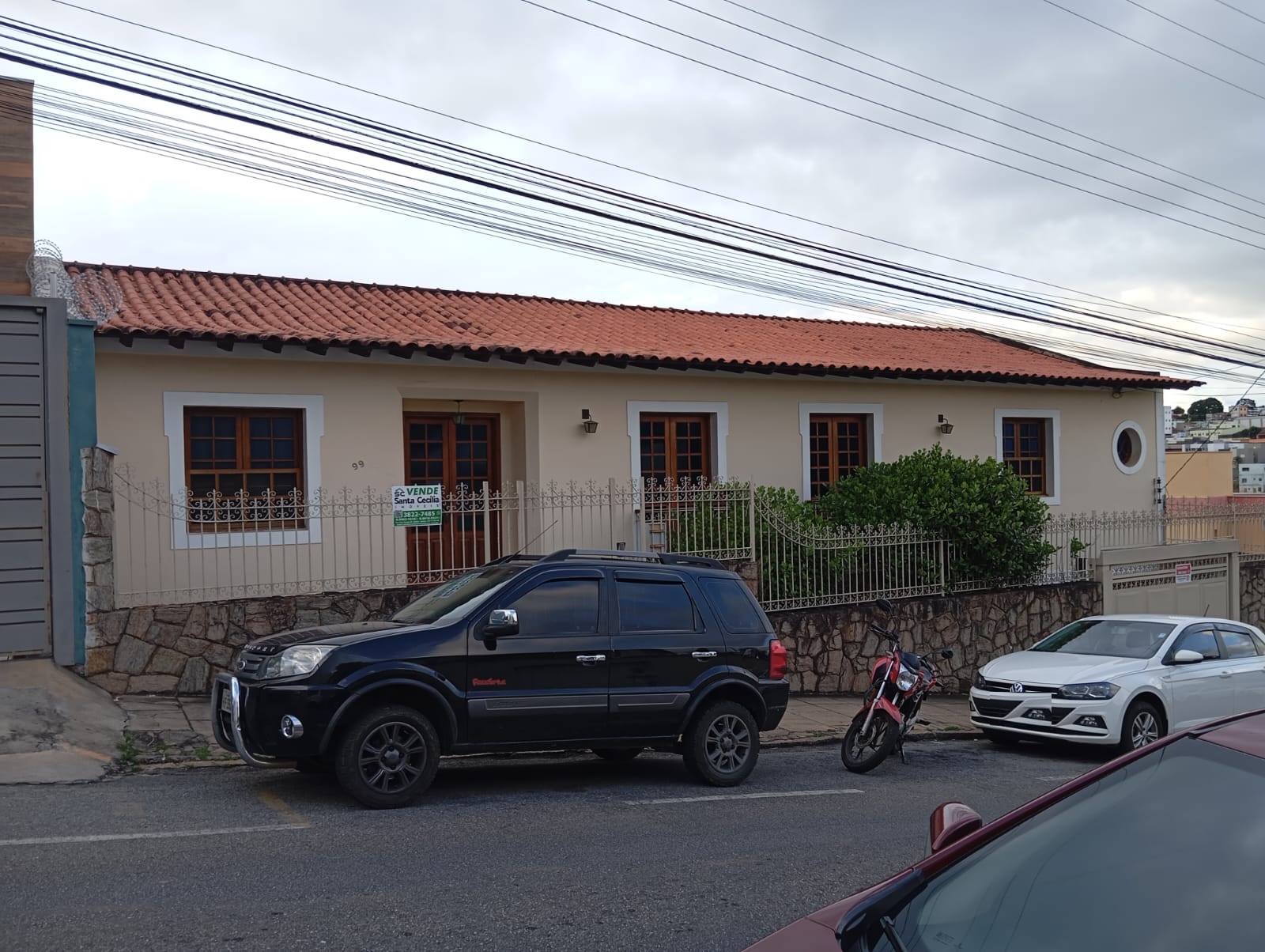 Oportunidade - Casa 8 quartos próximo ao Vaz Monteiro.Santa Cecília Imóveis