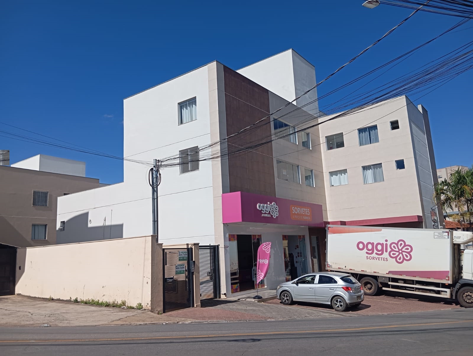 Excelente apartamento à venda com fácil acesso à Ufla/Unilavras.Santa Cecília Imóveis