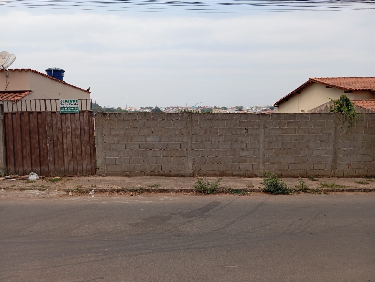 Lote à venda bairro Cruzeiro do Sul, aprox 500m².Santa Cecília Imóveis