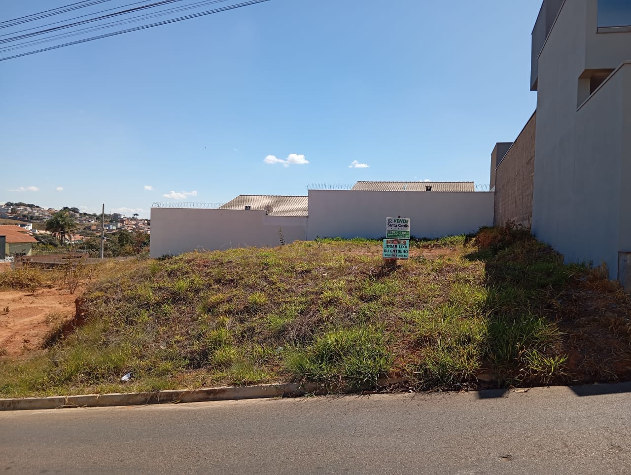 Lote  Rua principal do Jardim Itália.Santa Cecília Imóveis