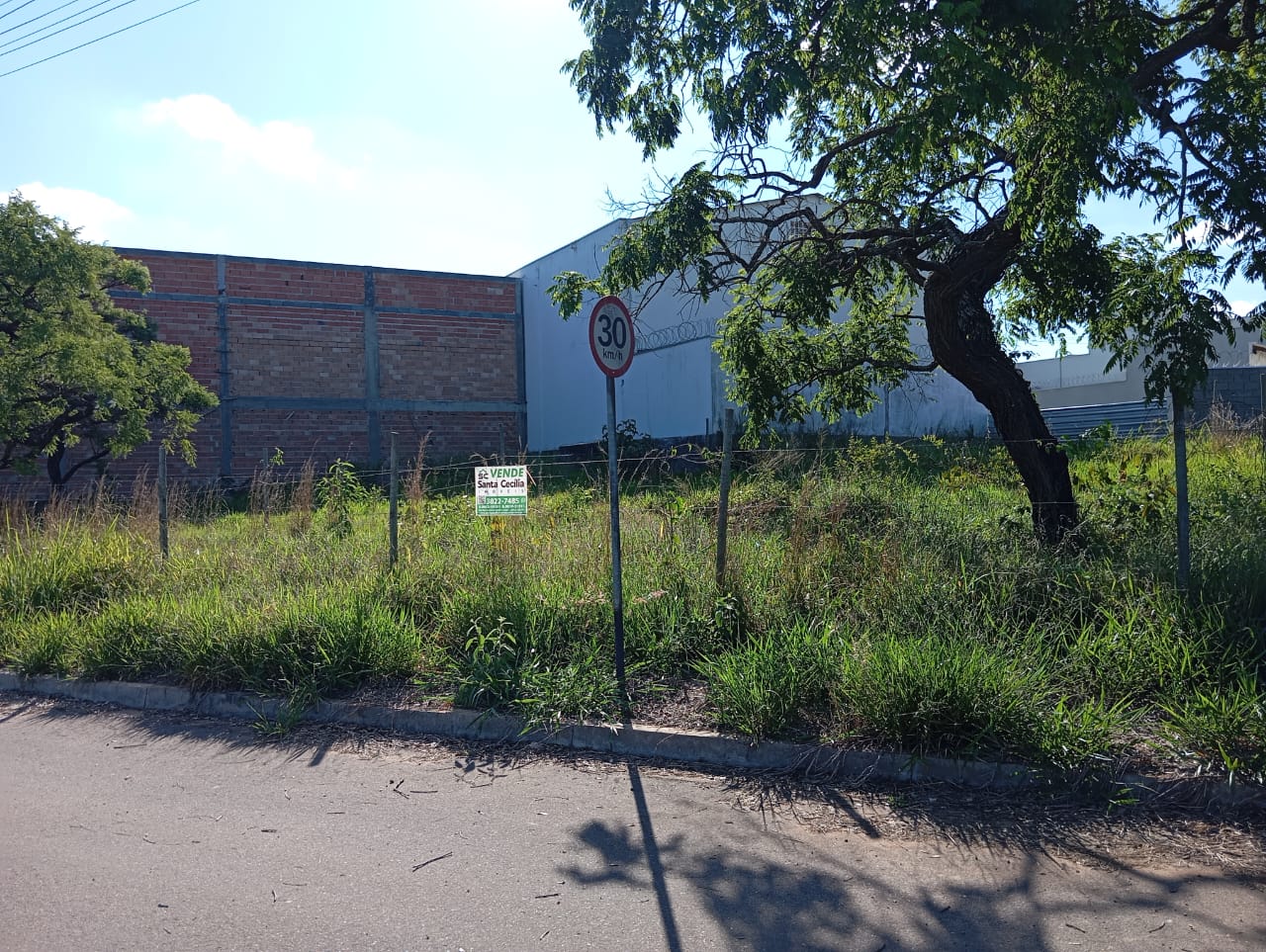 Lote à venda bairro Altavilla Lavras, 303,74m².Santa Cecília Imóveis
