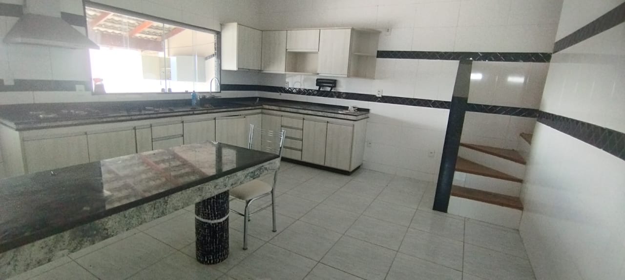 Casa 4 quartos à venda bairro Serra Azul.Santa Cecília Imóveis
