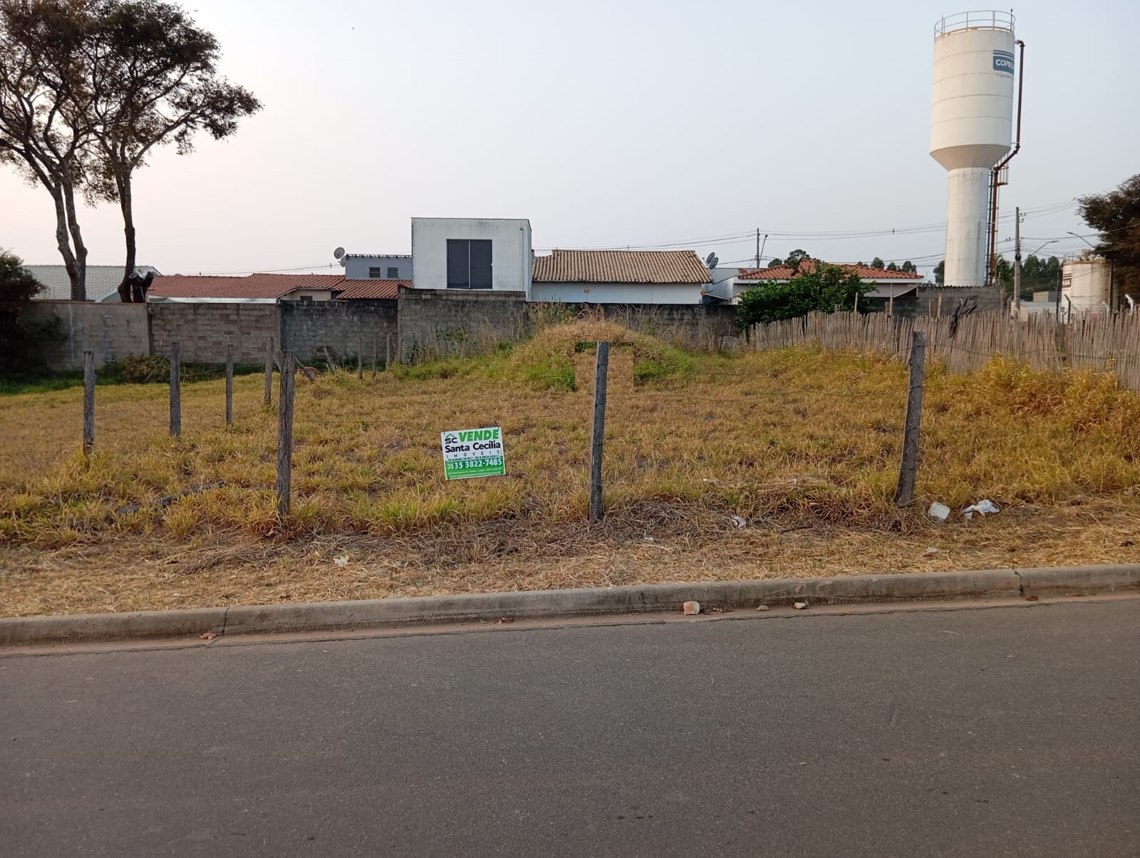 Villa da Serra, Lote à venda com ótima topografia.Santa Cecília Imóveis
