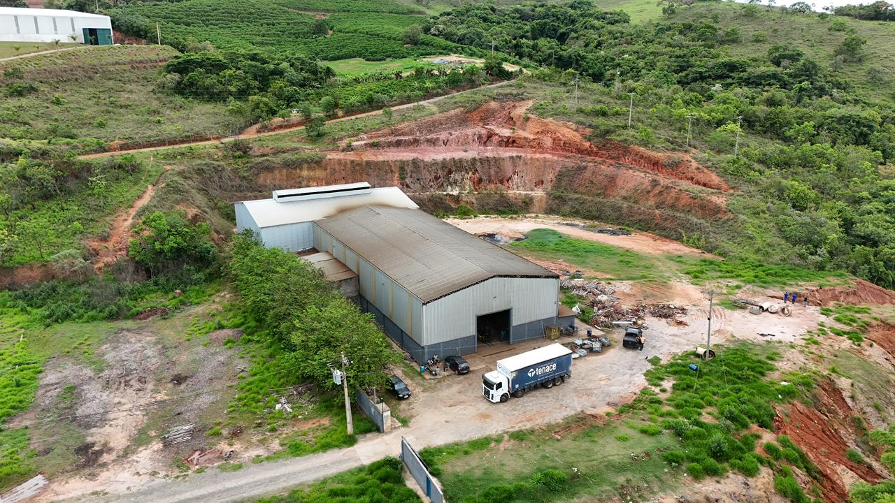 GALPÃO INDUSTRIAL À VENDA – SANTO ANTÔNIO DO AMPARO/MGSanta Cecília Imóveis