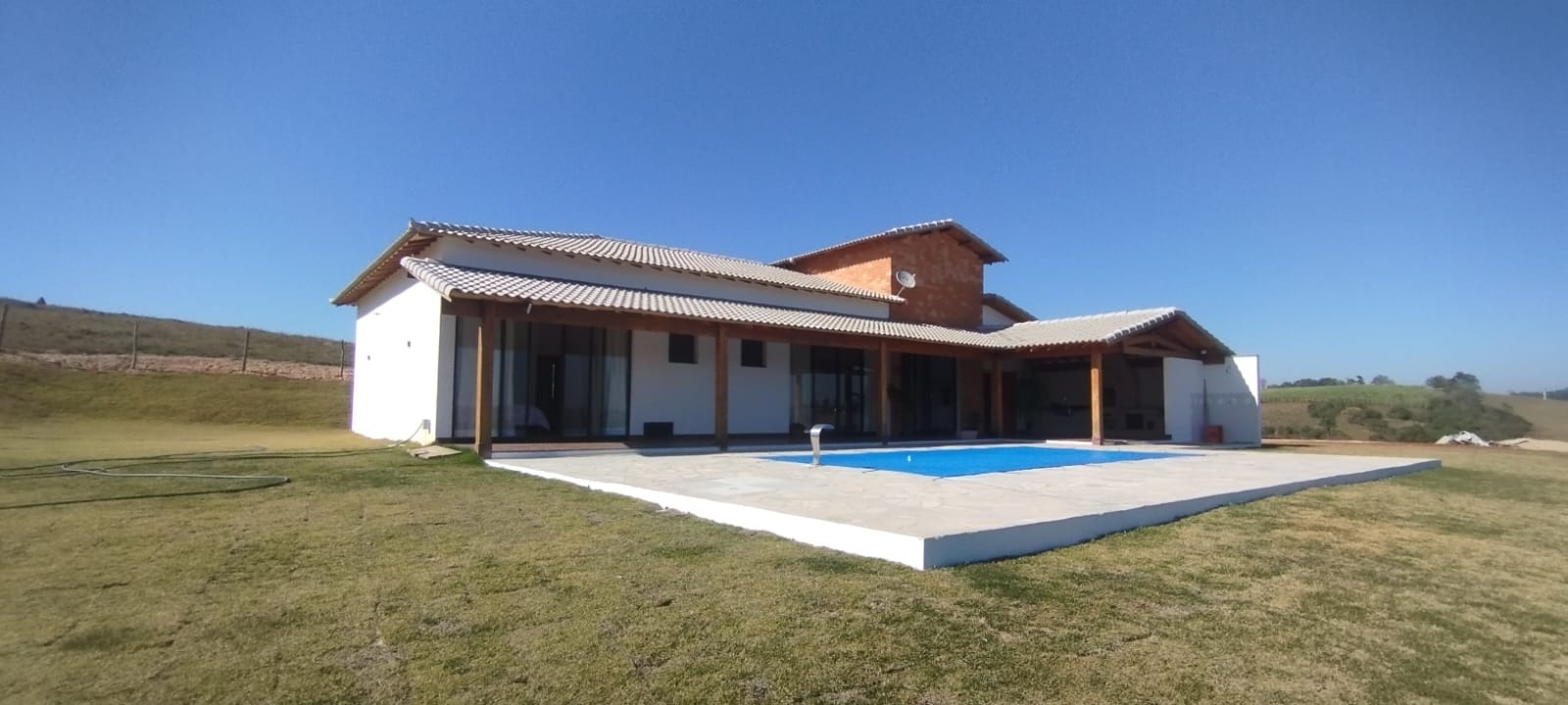 SÍTIO A VENDA NAS MARGENS DO FUNILSanta Cecília Imóveis