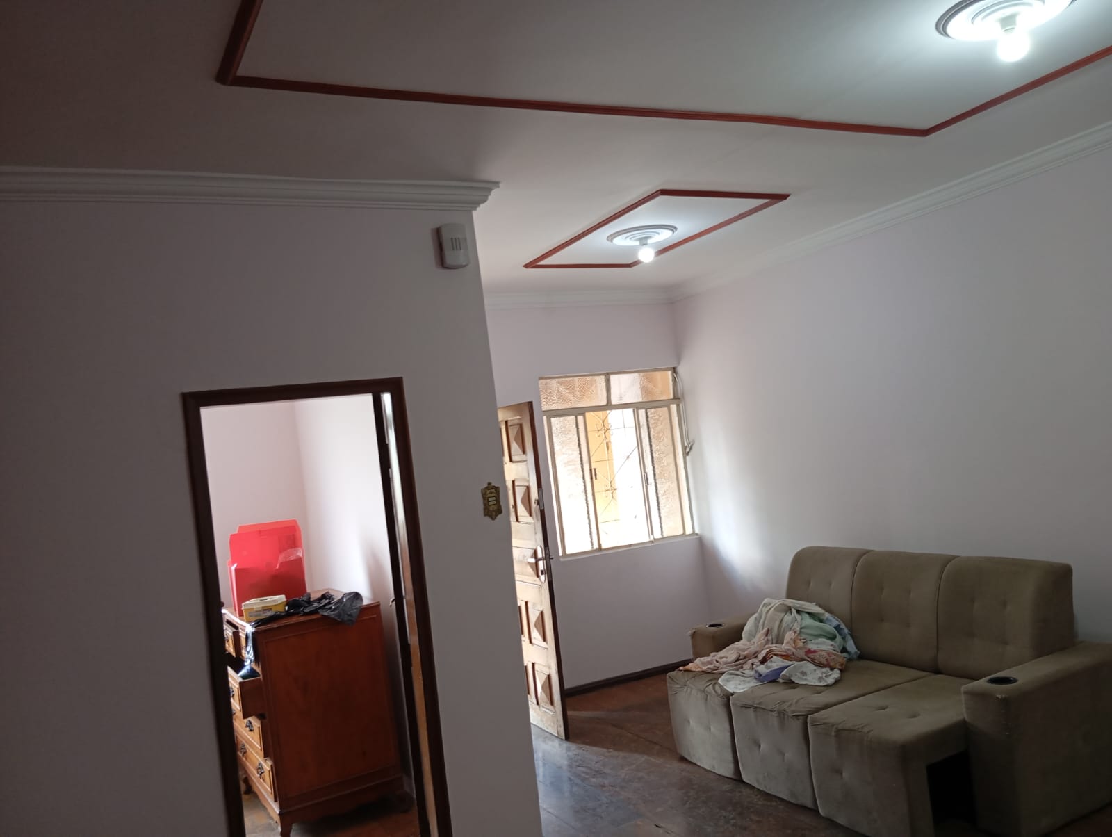 Casa usada em ótima localização, Bairro Retiro.Santa Cecília Imóveis