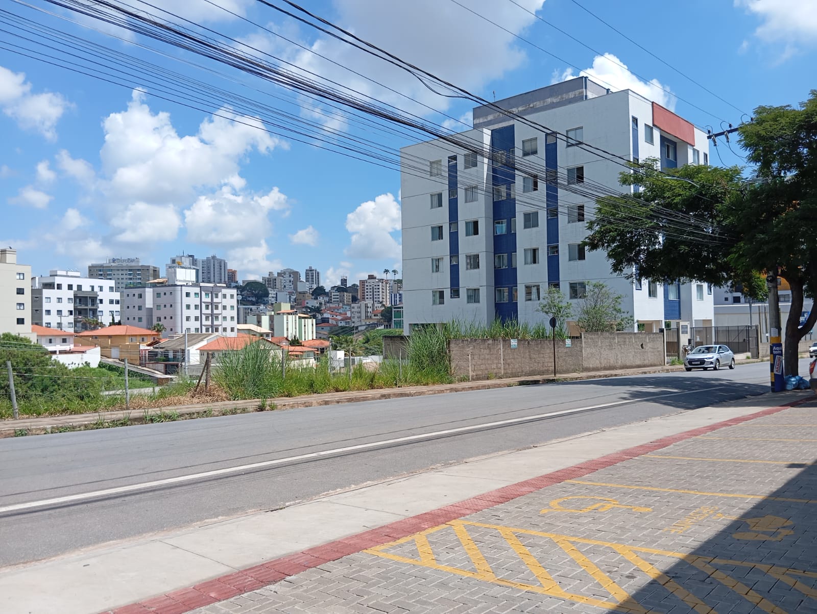 LOTE A VENDA NA AVENIDA PERIMETRALSanta Cecília Imóveis