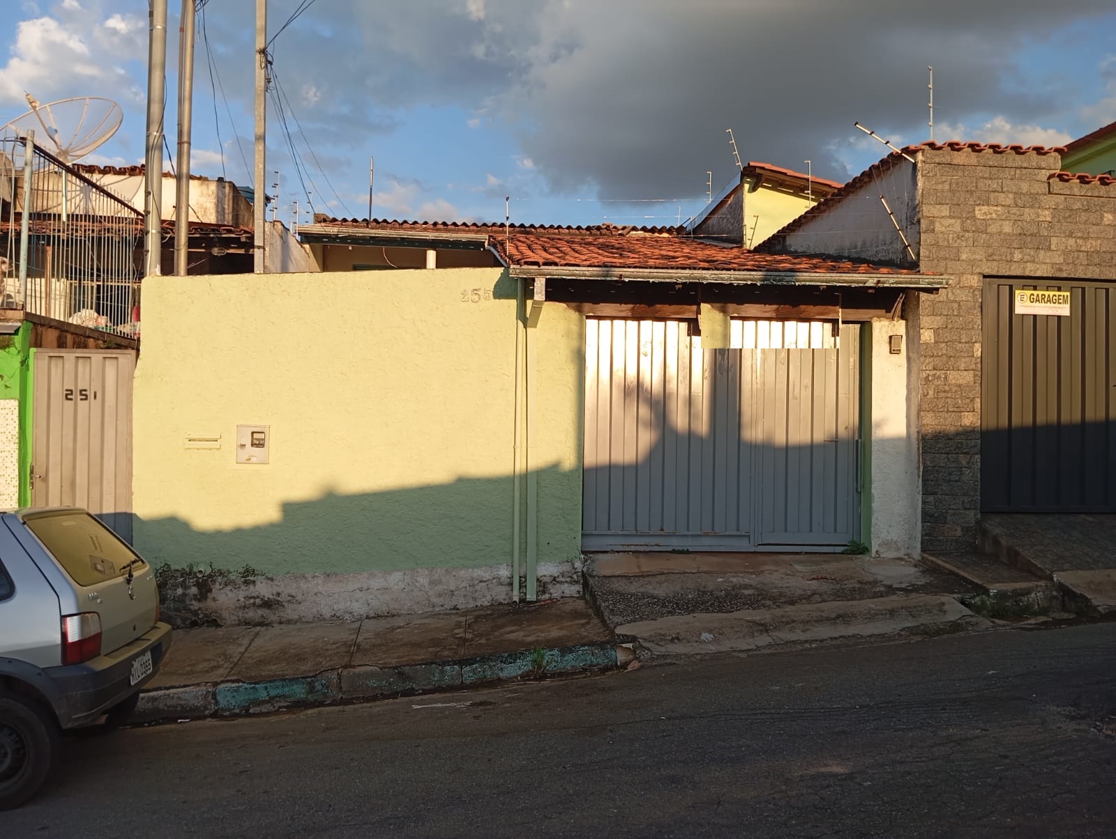 Casa a venda bairro Jardim Glória, lote 160m².Santa Cecília Imóveis