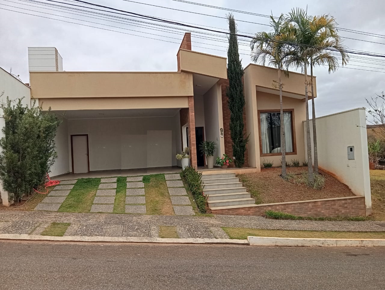Excelente casa plana à venda Condomínio Lagoa dos Ipês.Santa Cecília Imóveis