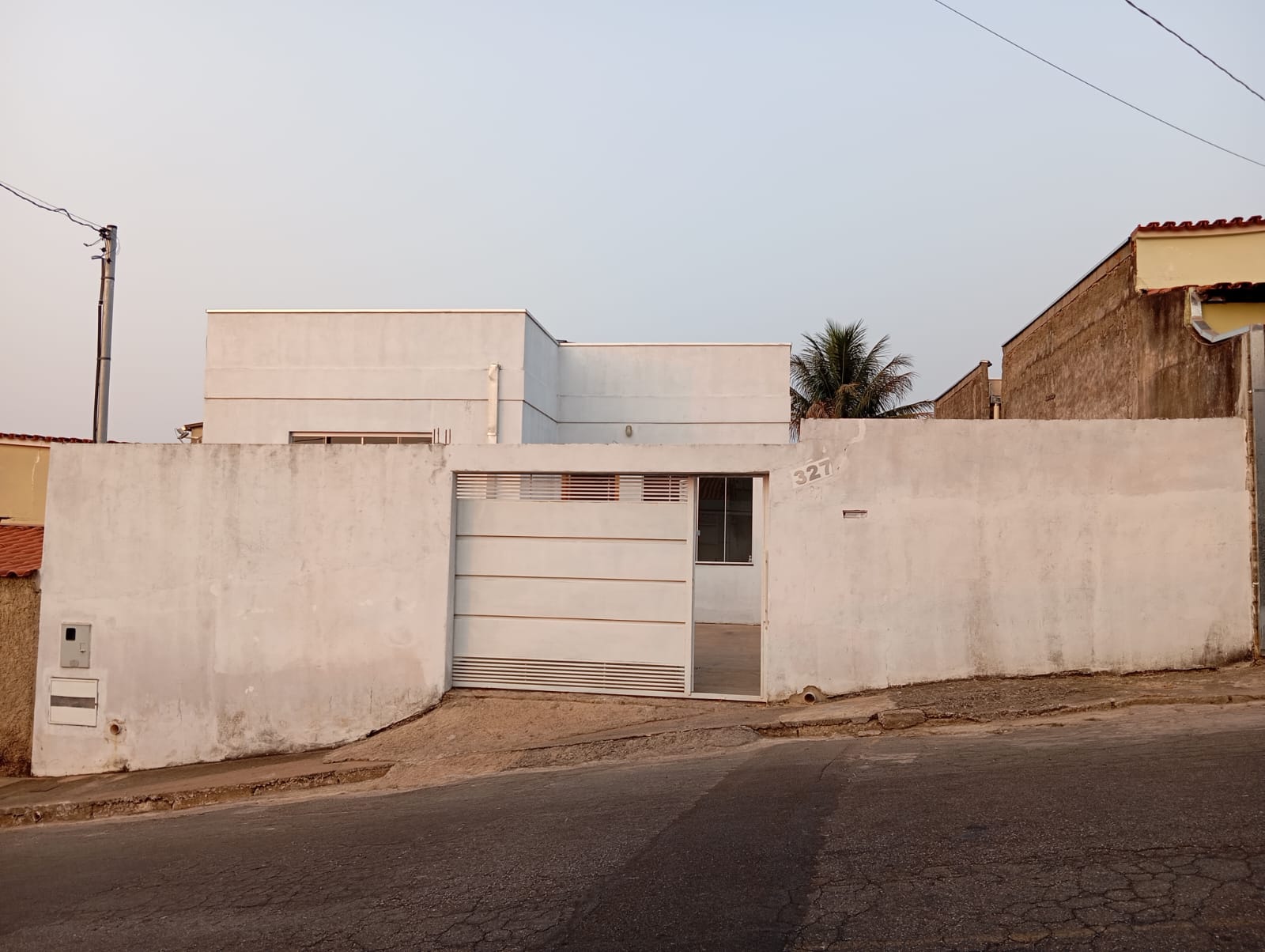 Jardim Glória casa à venda, ótima localização.Santa Cecília Imóveis