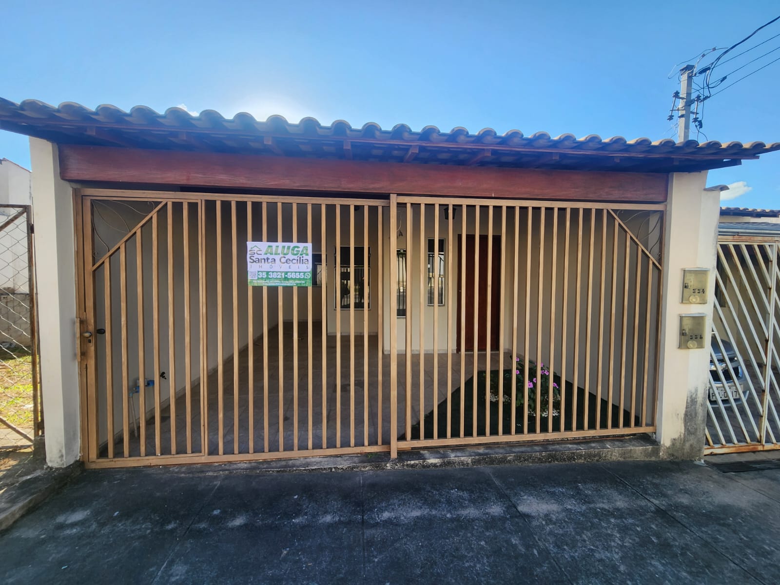 CASA À VENDA NO BAIRRO COLINAS DA SERRASanta Cecília Imóveis